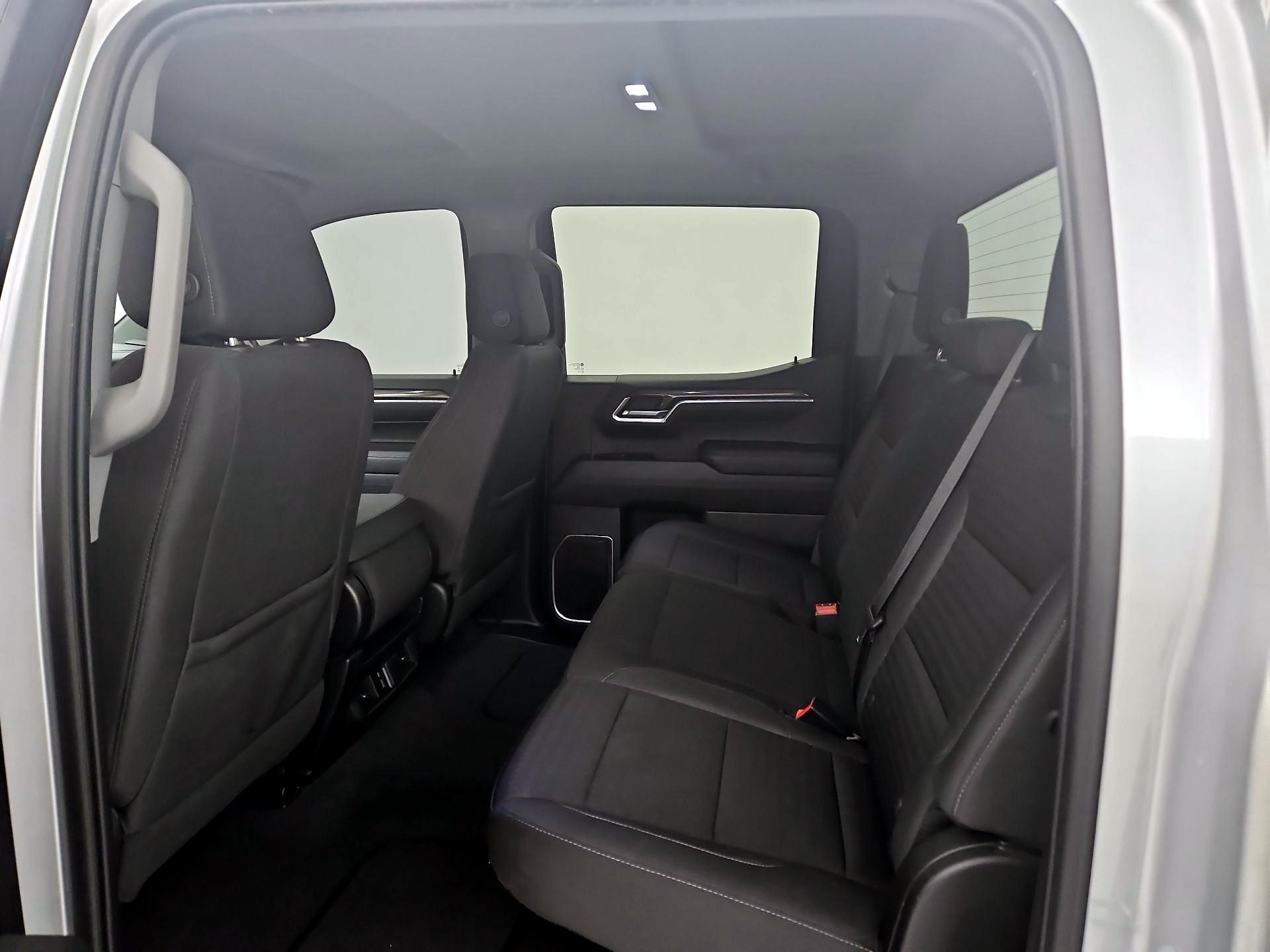 Thumbnail: 2022 Chevrolet Silverado 1500 - 19