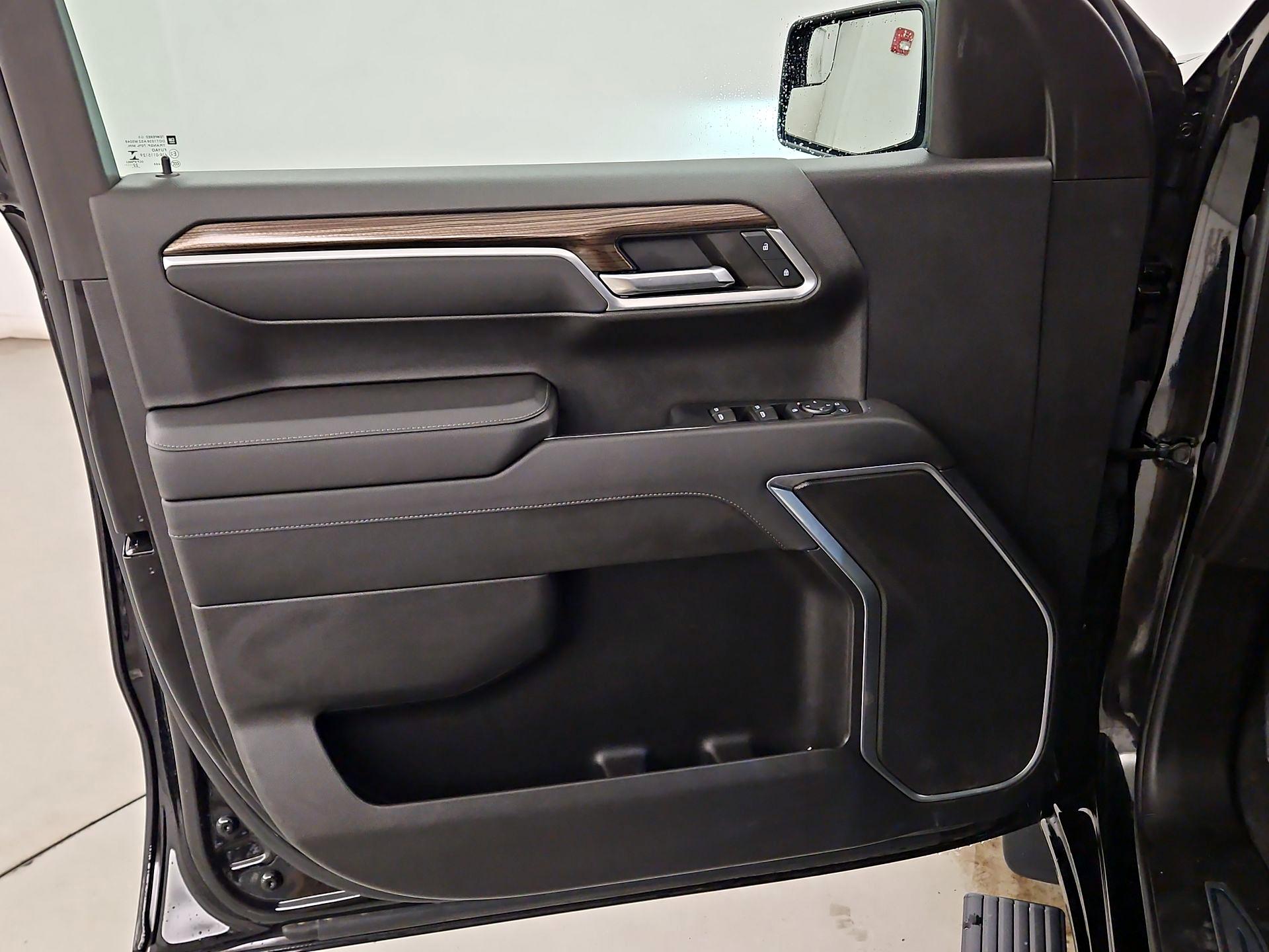 Thumbnail: 2022 Chevrolet Silverado 1500 - 12