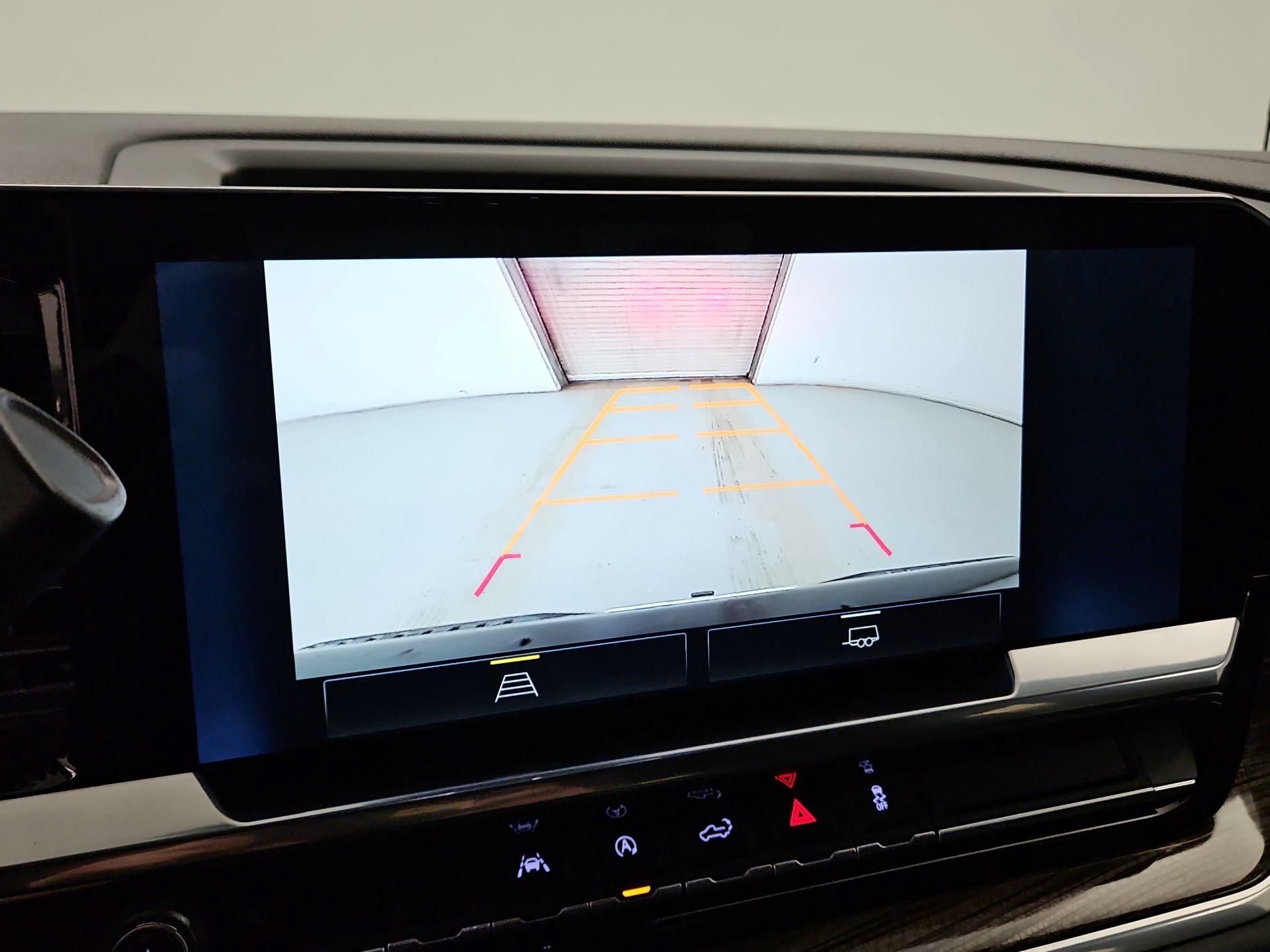 Thumbnail: 2022 Chevrolet Silverado 1500 - 14