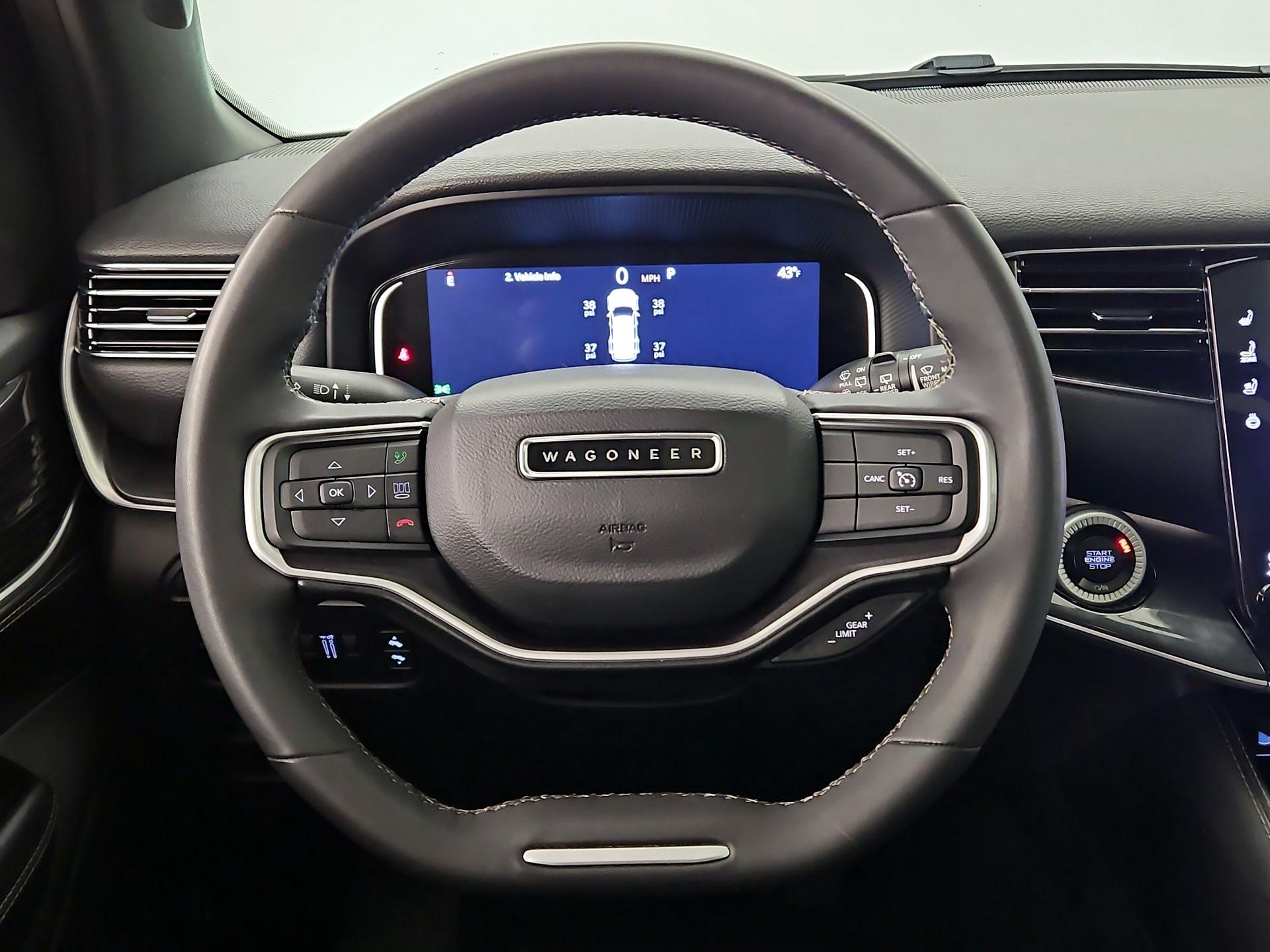 Thumbnail: 2023 Jeep Wagoneer - 10