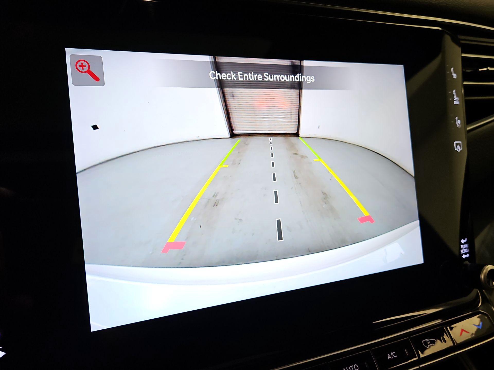 Thumbnail: 2023 Jeep Wagoneer - 15