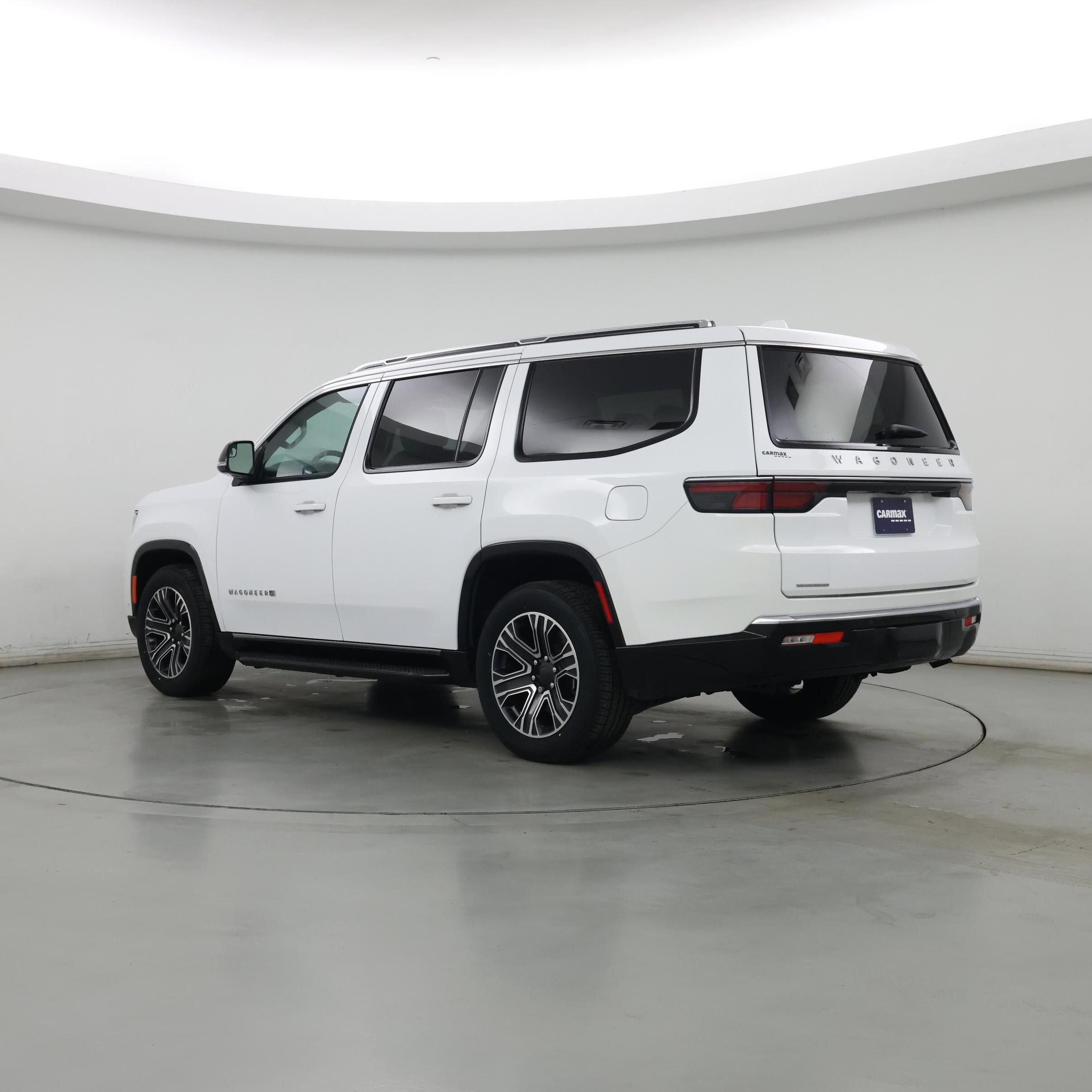 Thumbnail: 2023 Jeep Wagoneer - 2