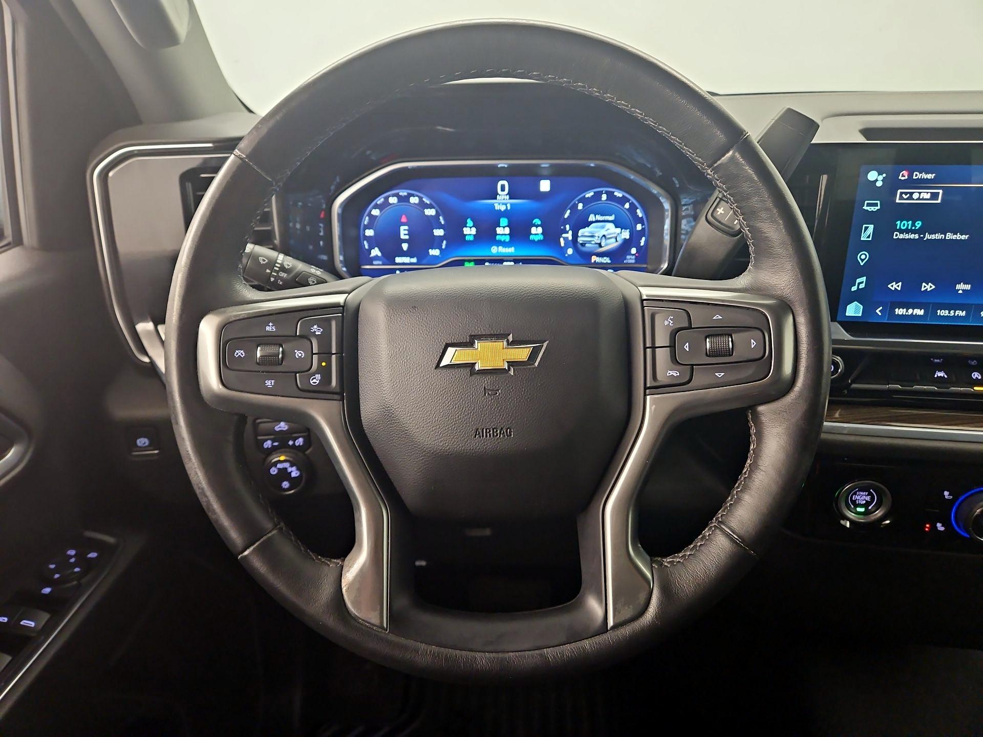 Thumbnail: 2022 Chevrolet Silverado 1500 - 10