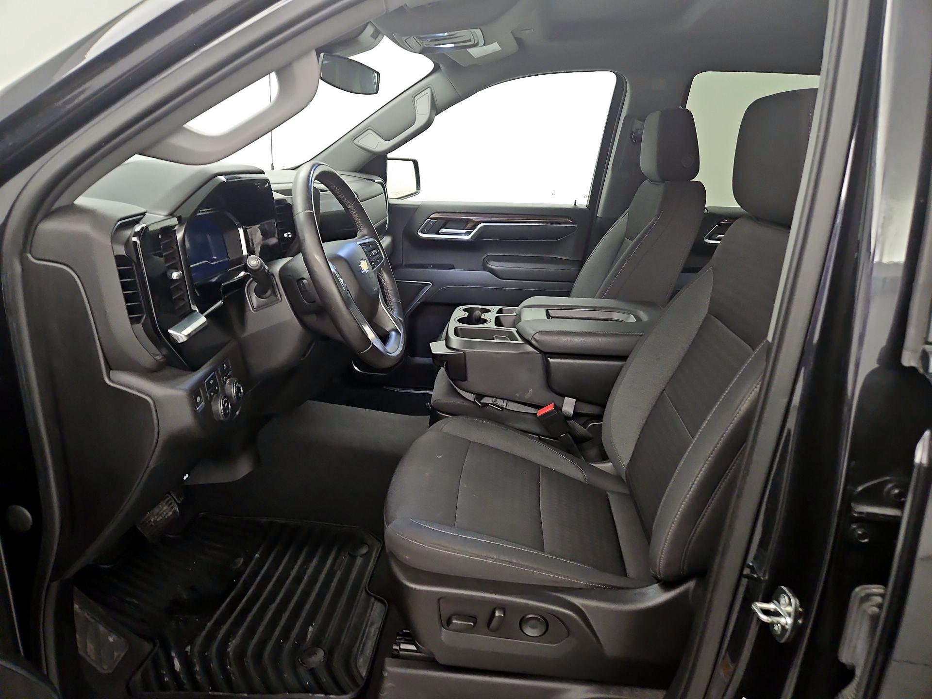 Thumbnail: 2022 Chevrolet Silverado 1500 - 11