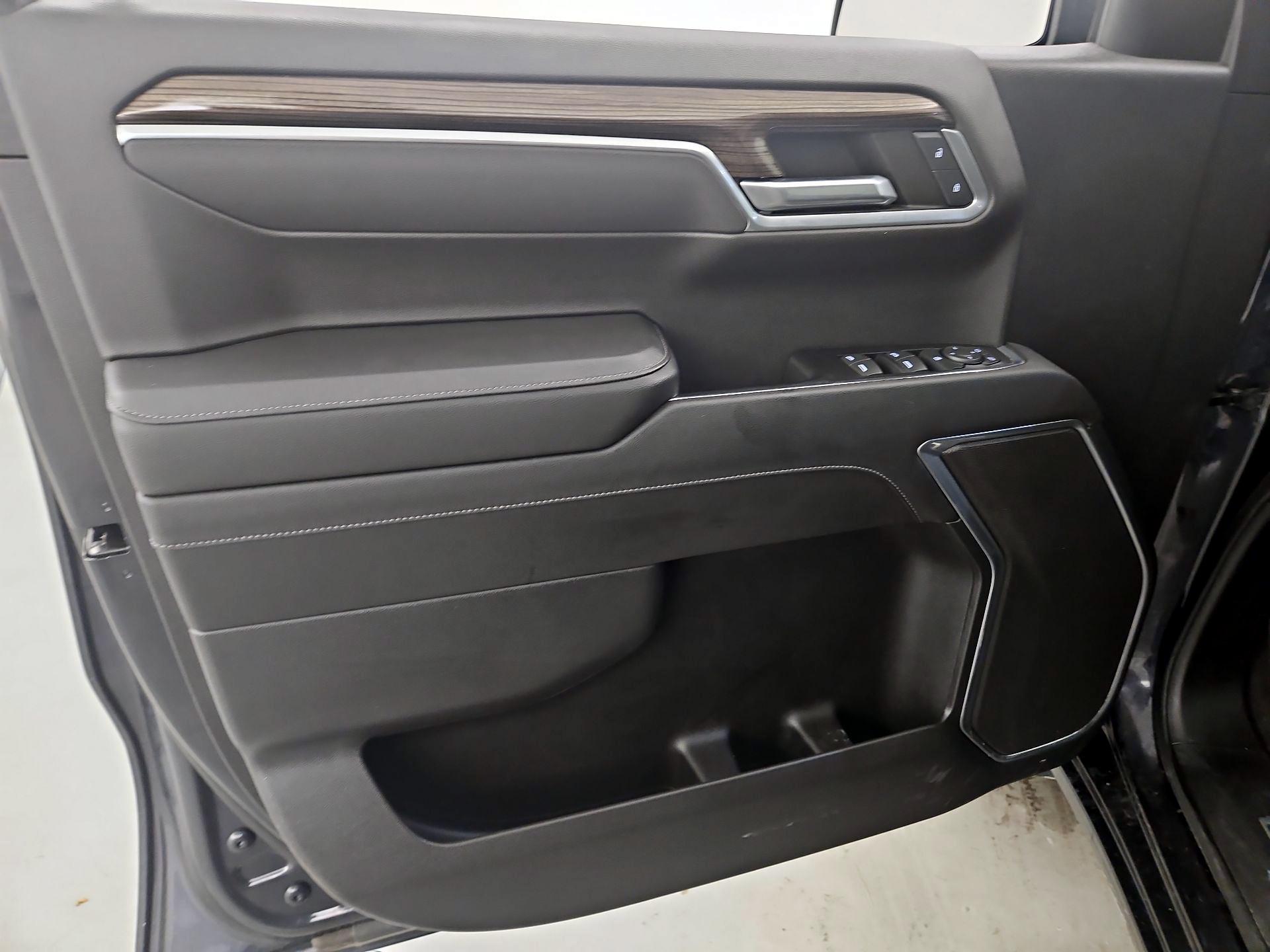 Thumbnail: 2022 Chevrolet Silverado 1500 - 12