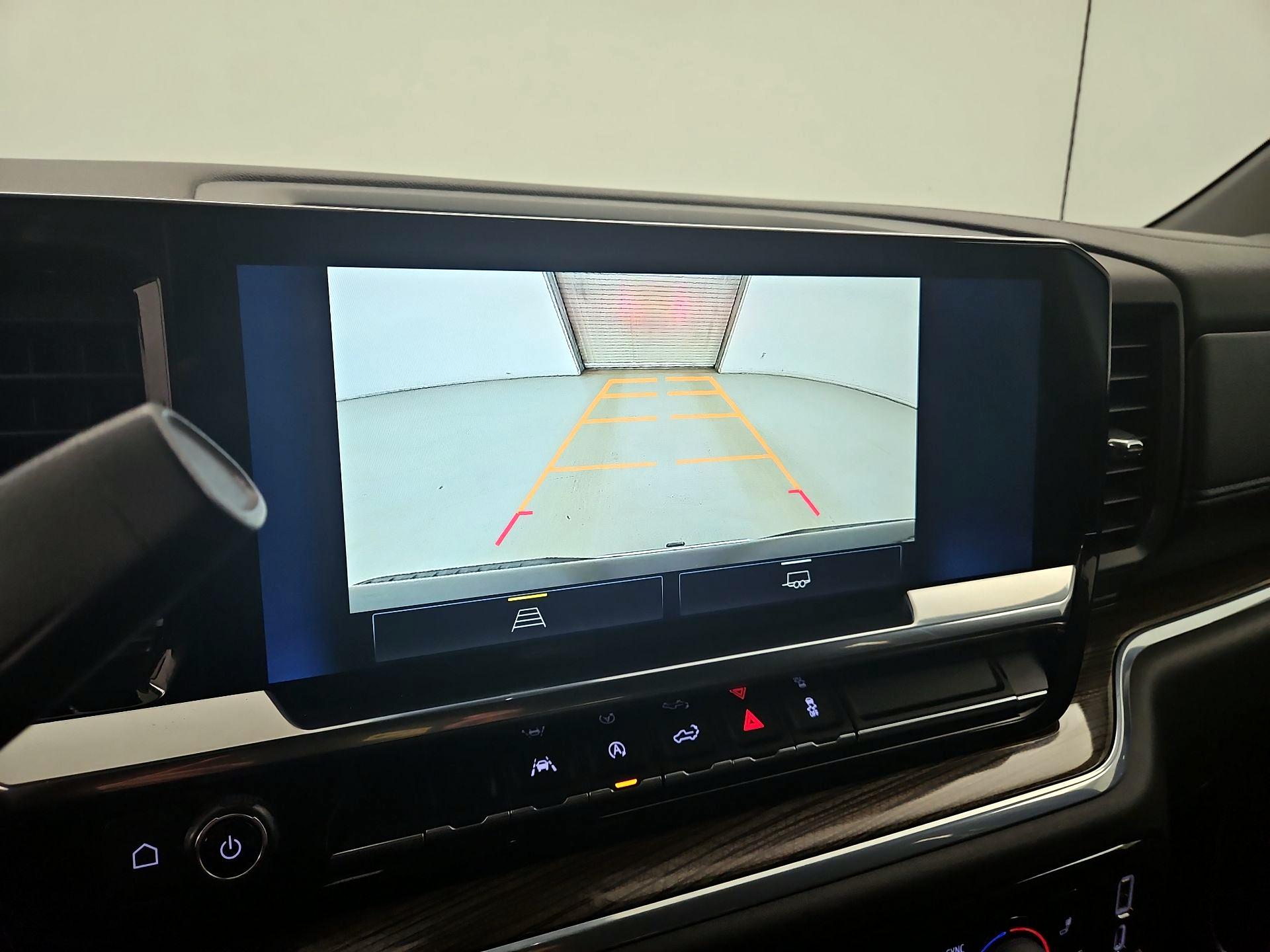 Thumbnail: 2022 Chevrolet Silverado 1500 - 14