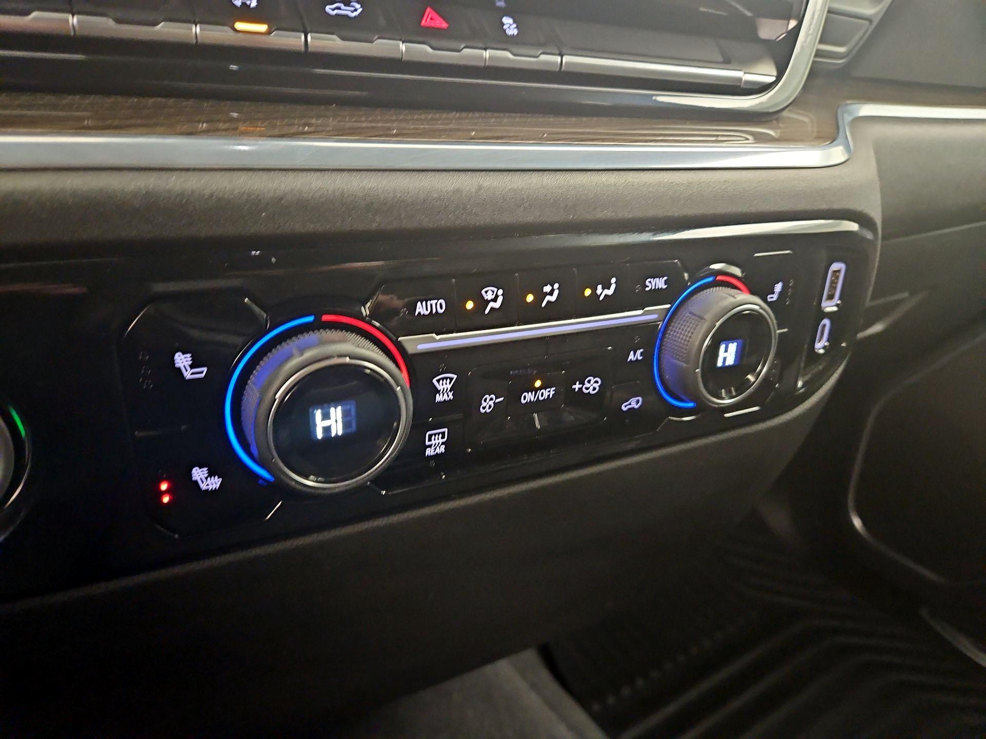 Thumbnail: 2022 Chevrolet Silverado 1500 - 16