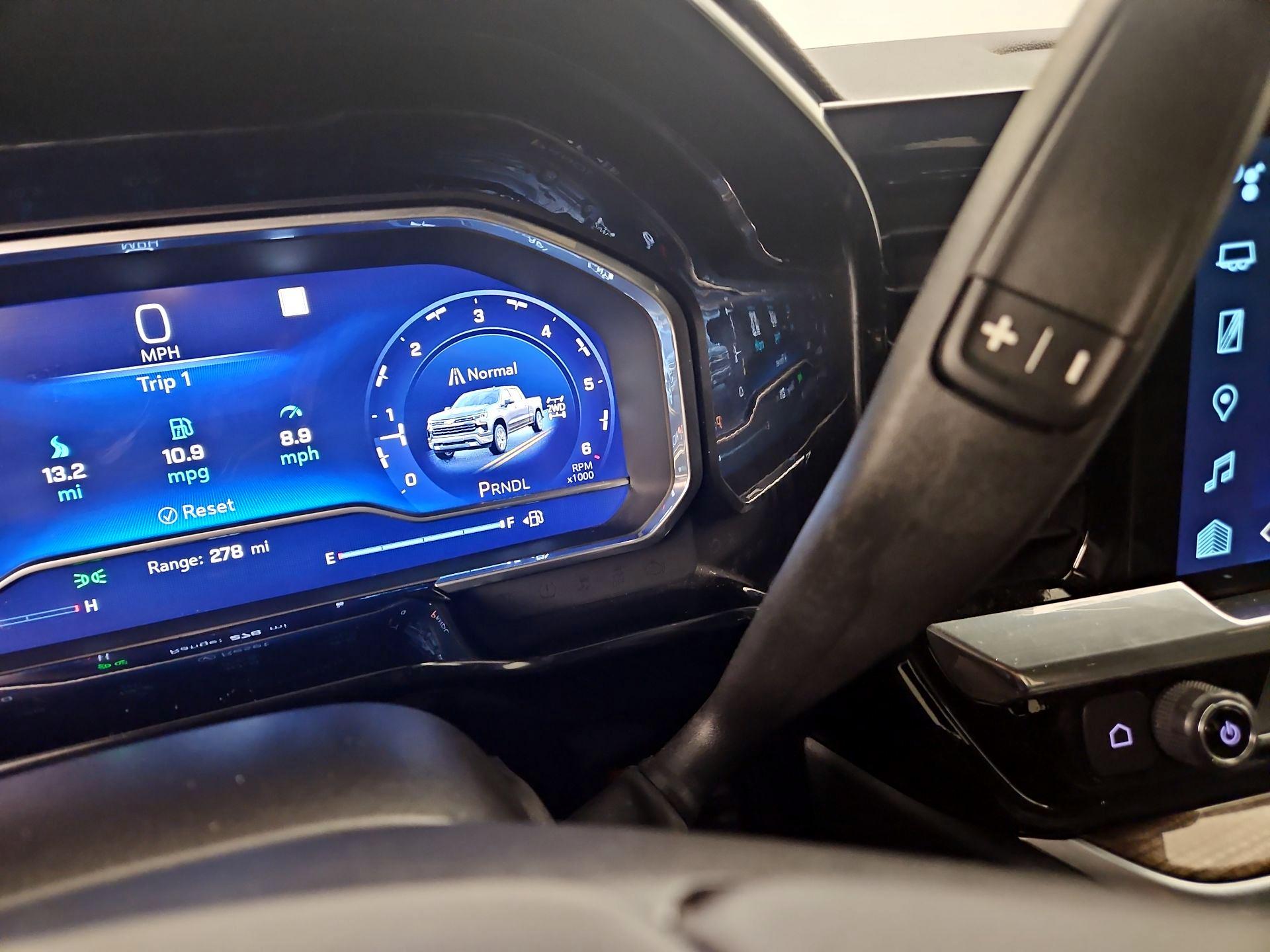 Thumbnail: 2022 Chevrolet Silverado 1500 - 17