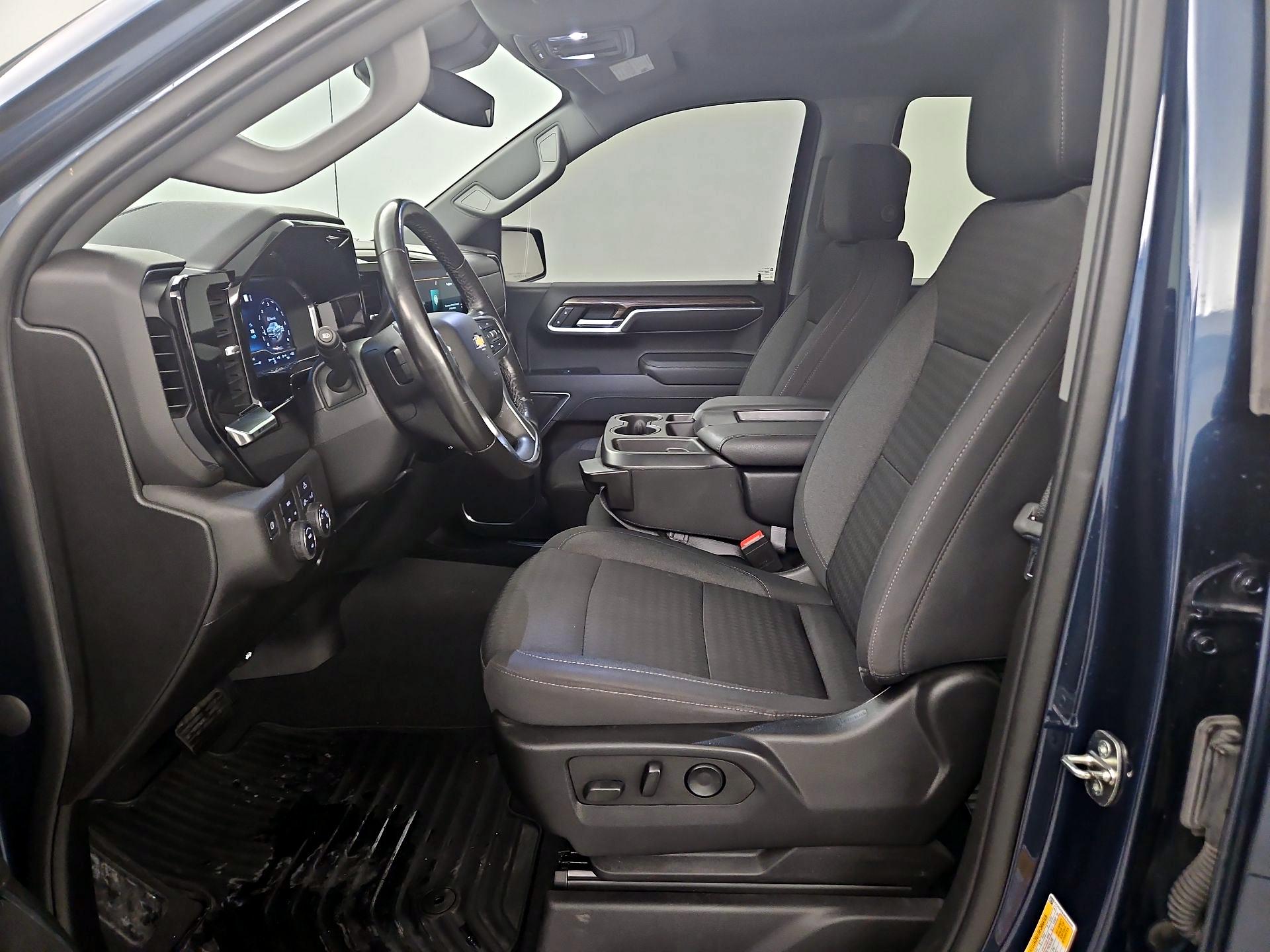 Thumbnail: 2022 Chevrolet Silverado 1500 - 11