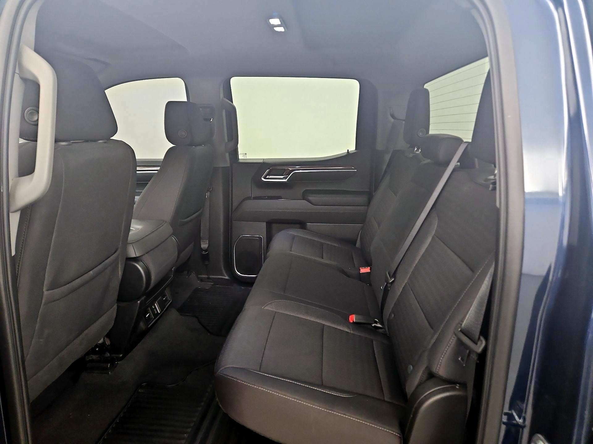 Thumbnail: 2022 Chevrolet Silverado 1500 - 19