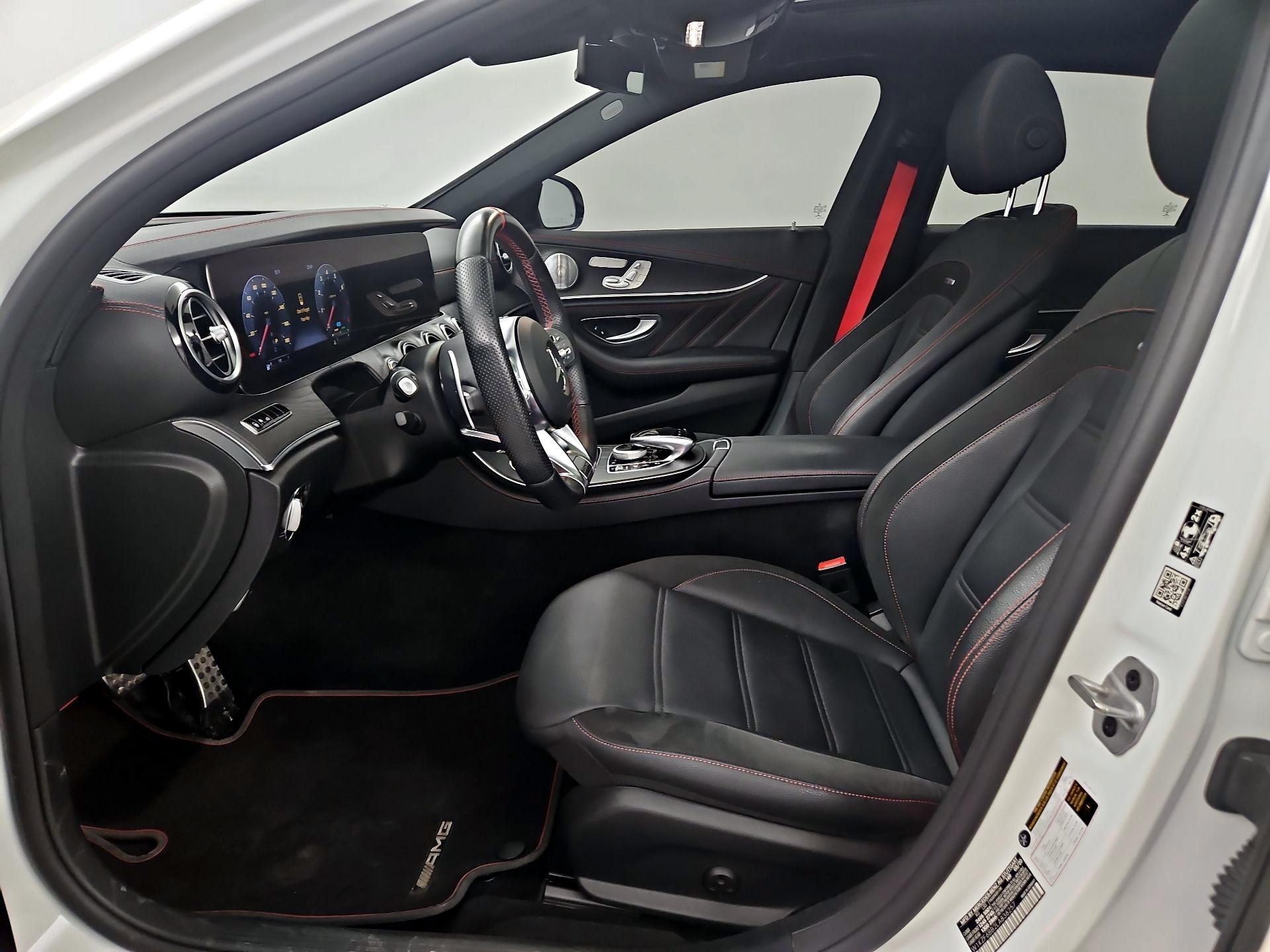 Thumbnail: 2020 Mercedes-Benz E-Class - 11