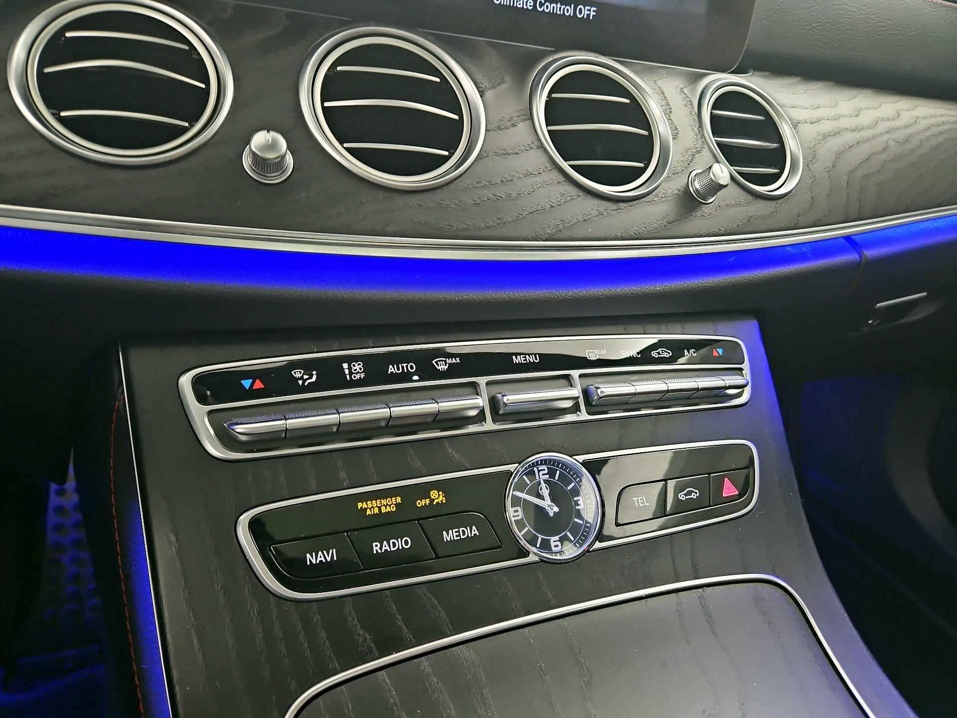 Thumbnail: 2020 Mercedes-Benz E-Class - 17