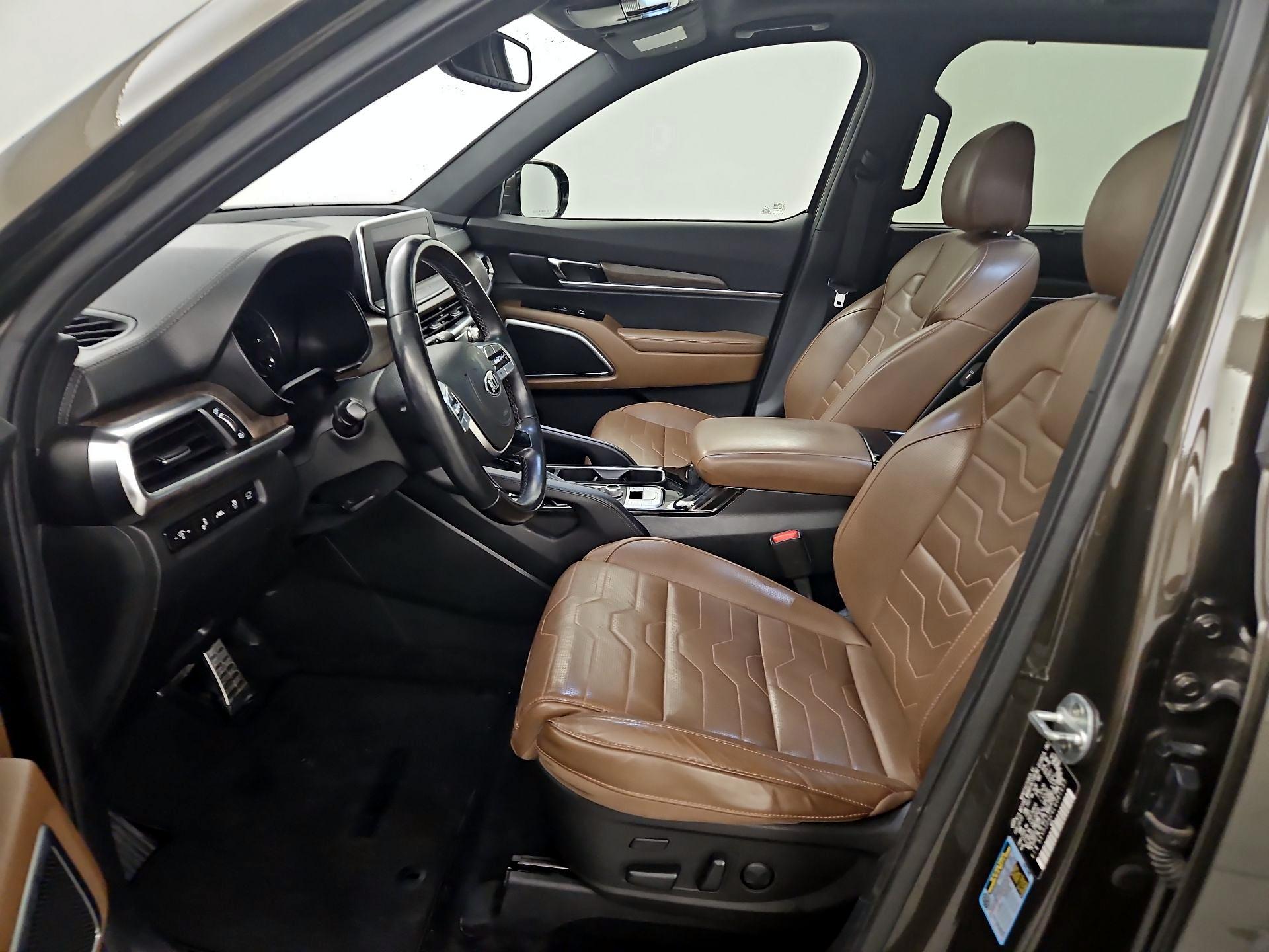 Thumbnail: 2020 Kia Telluride - 11