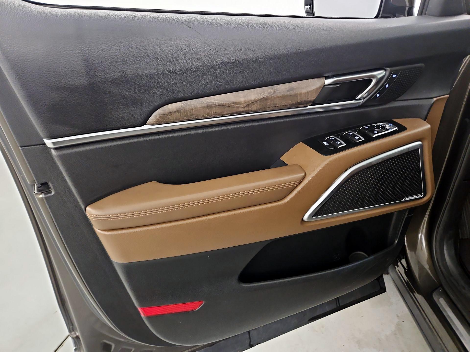 Thumbnail: 2020 Kia Telluride - 12