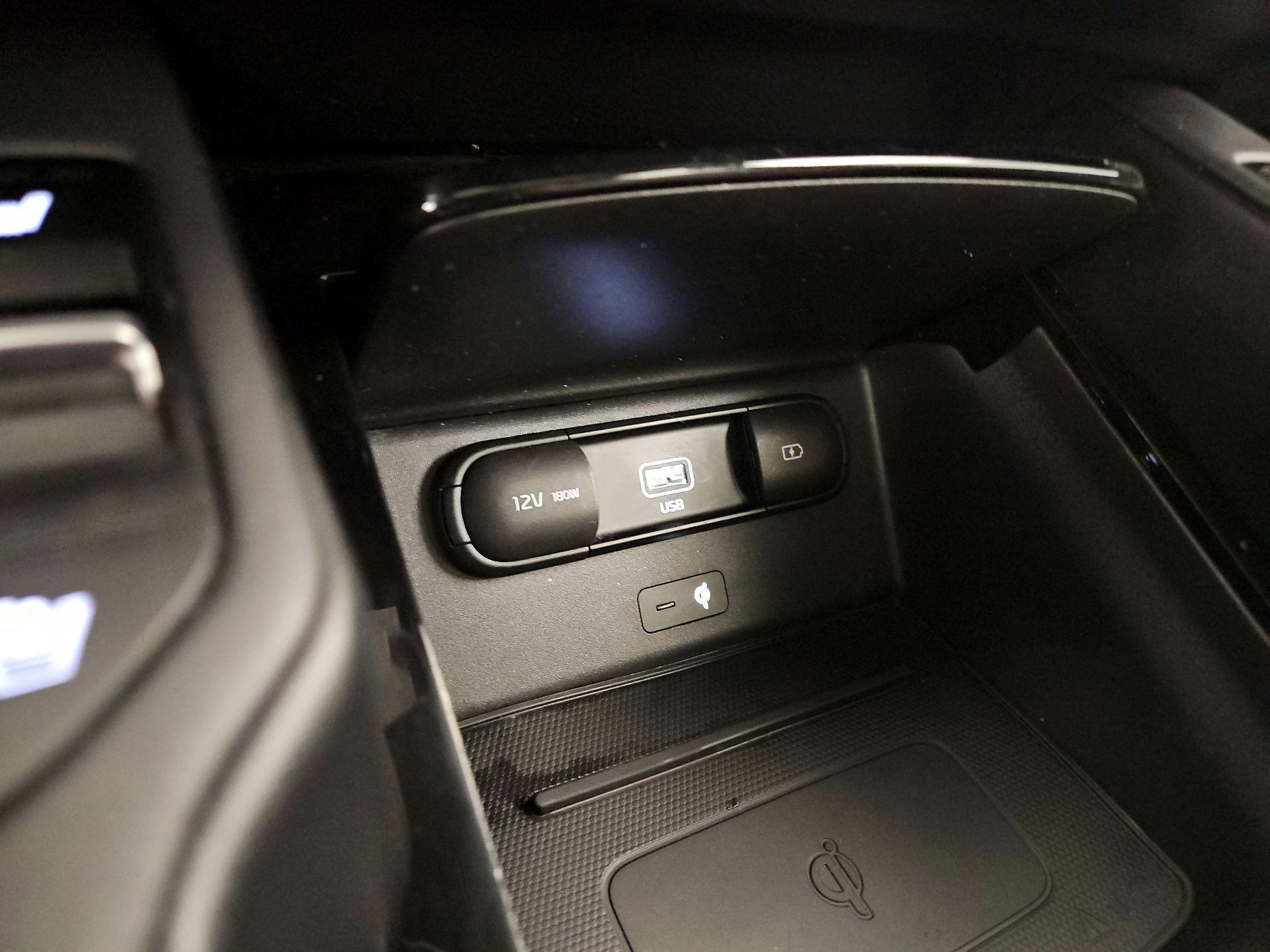 Thumbnail: 2020 Kia Telluride - 19