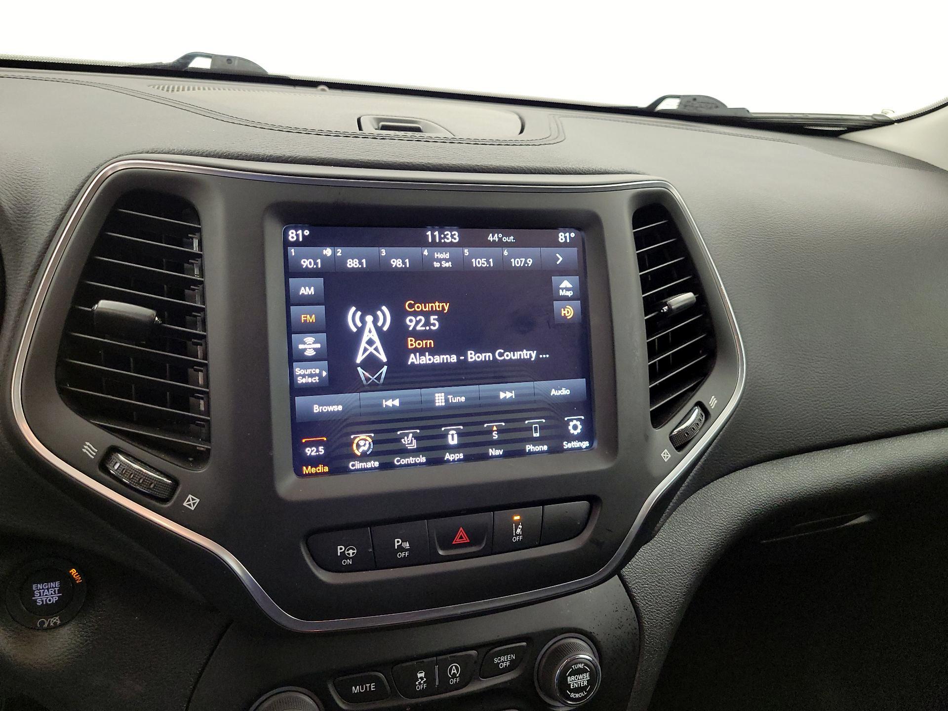 Thumbnail: 2023 Jeep Cherokee - 16