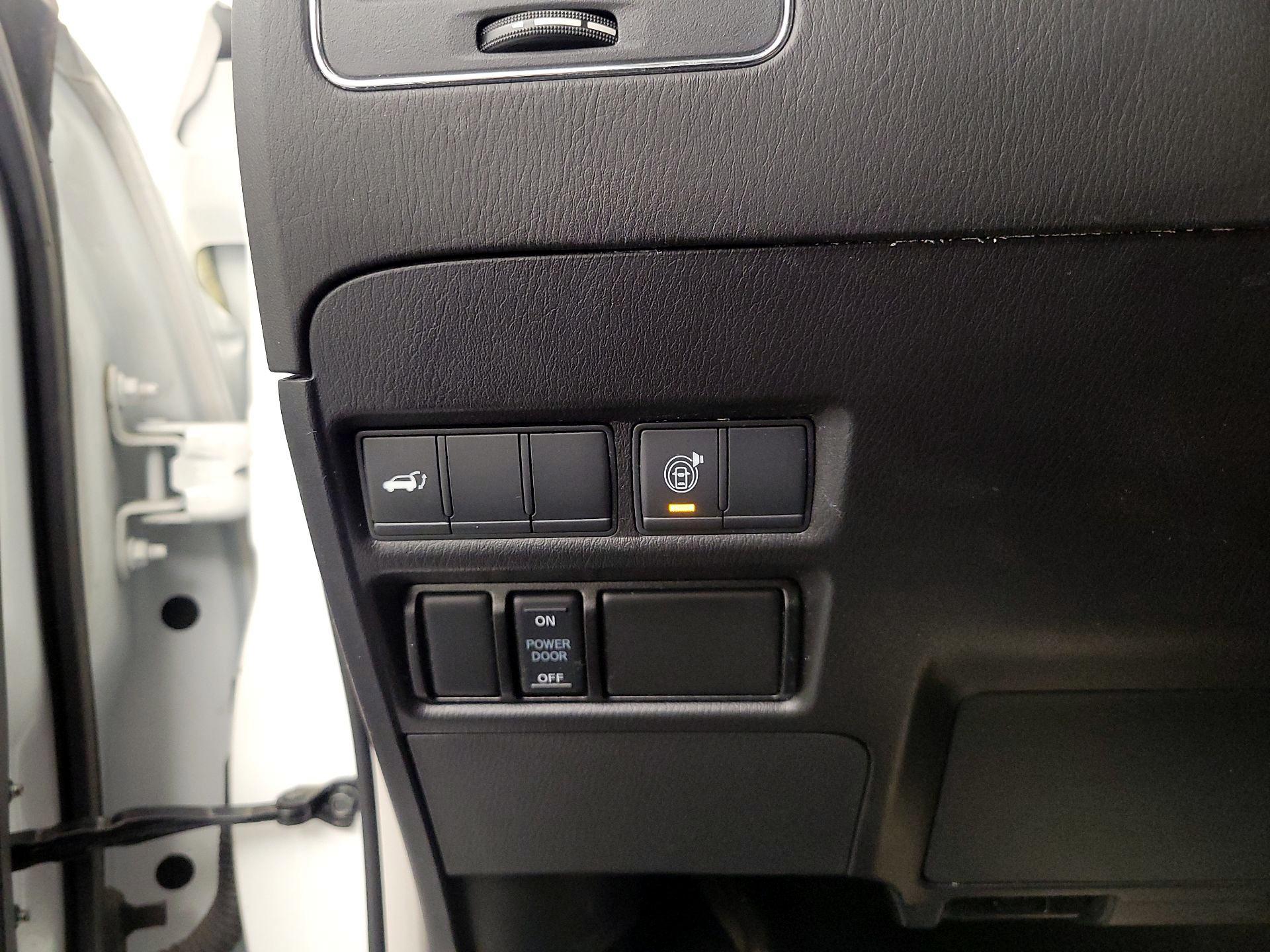 Thumbnail: 2021 Nissan Armada - 13