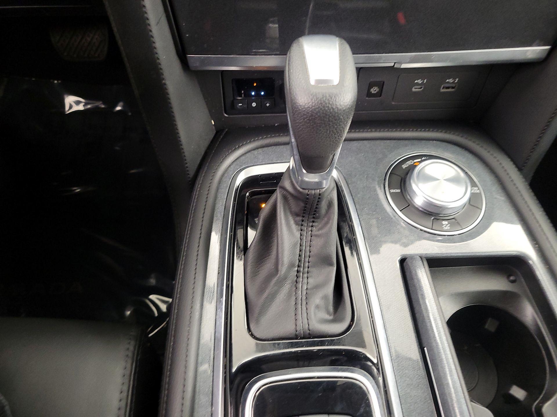 Thumbnail: 2021 Nissan Armada - 18