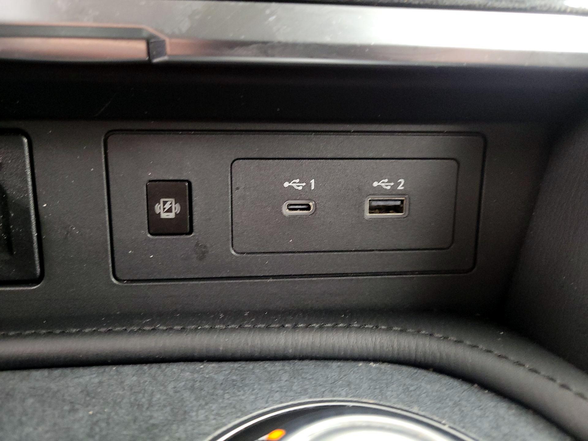 Thumbnail: 2021 Nissan Armada - 19