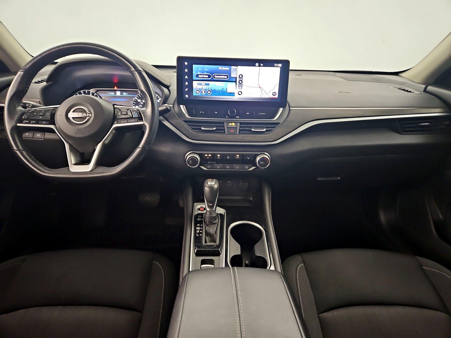 Thumbnail: 2023 Nissan Altima - 9