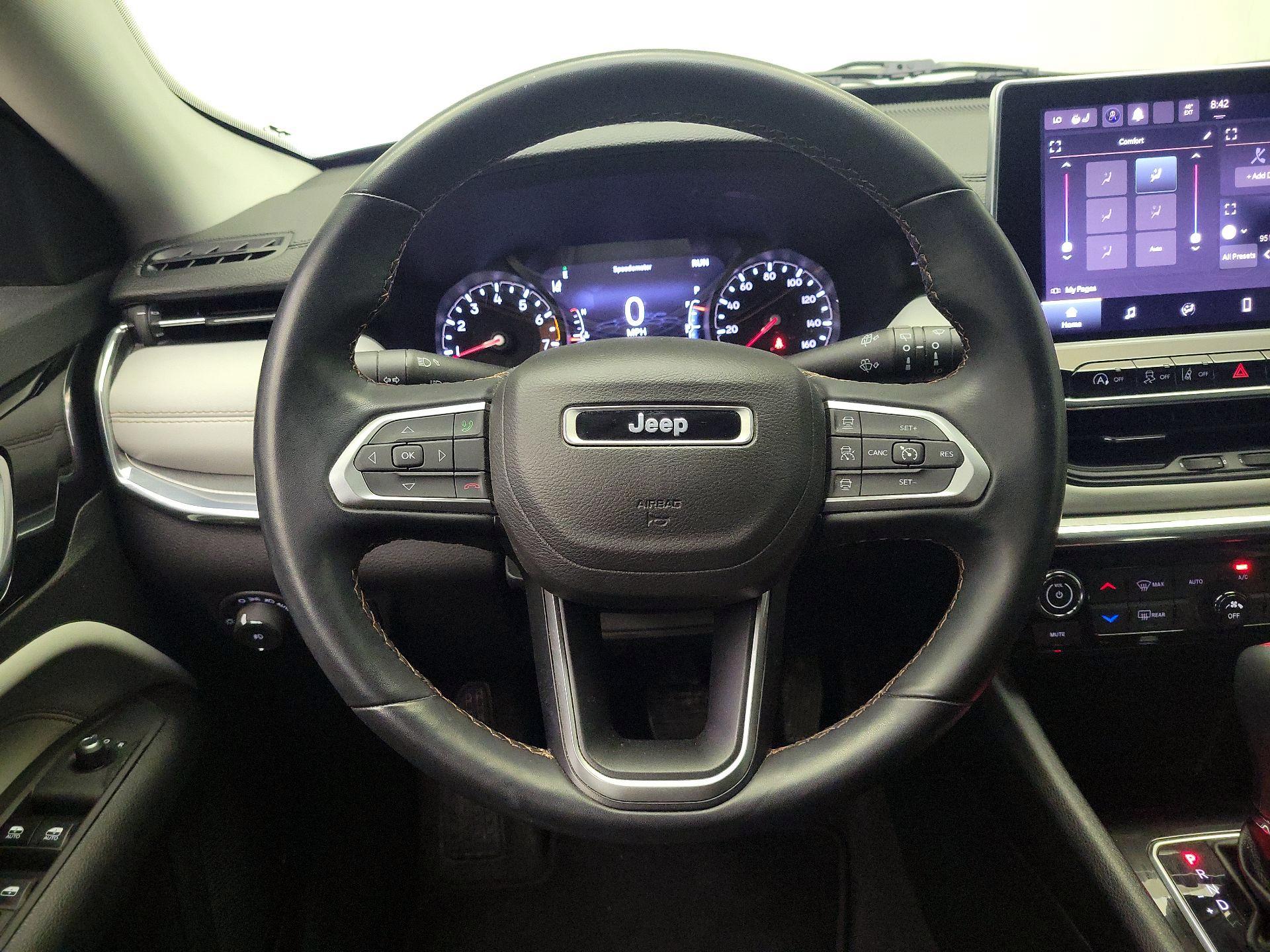 Thumbnail: 2022 Jeep Compass - 10