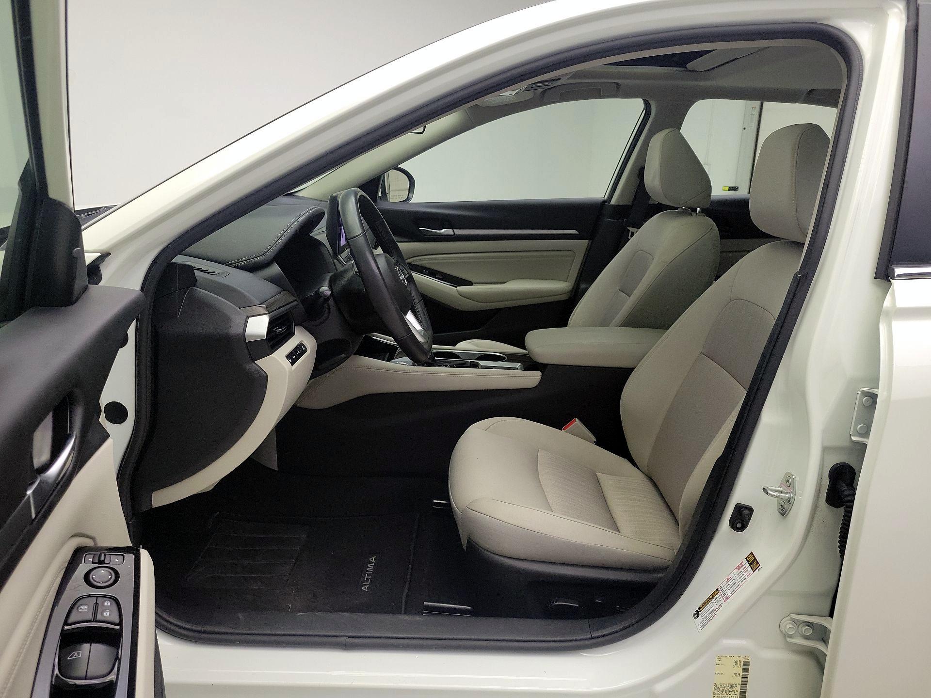 Thumbnail: 2023 Nissan Altima - 11