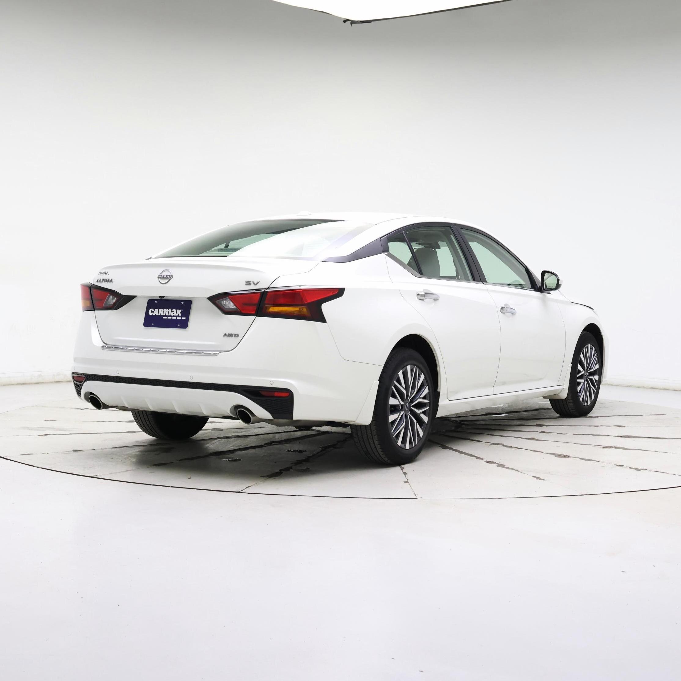 Thumbnail: 2023 Nissan Altima - 8