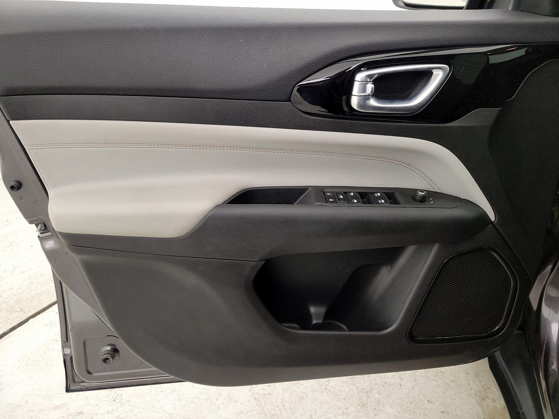 Thumbnail: 2022 Jeep Compass - 12