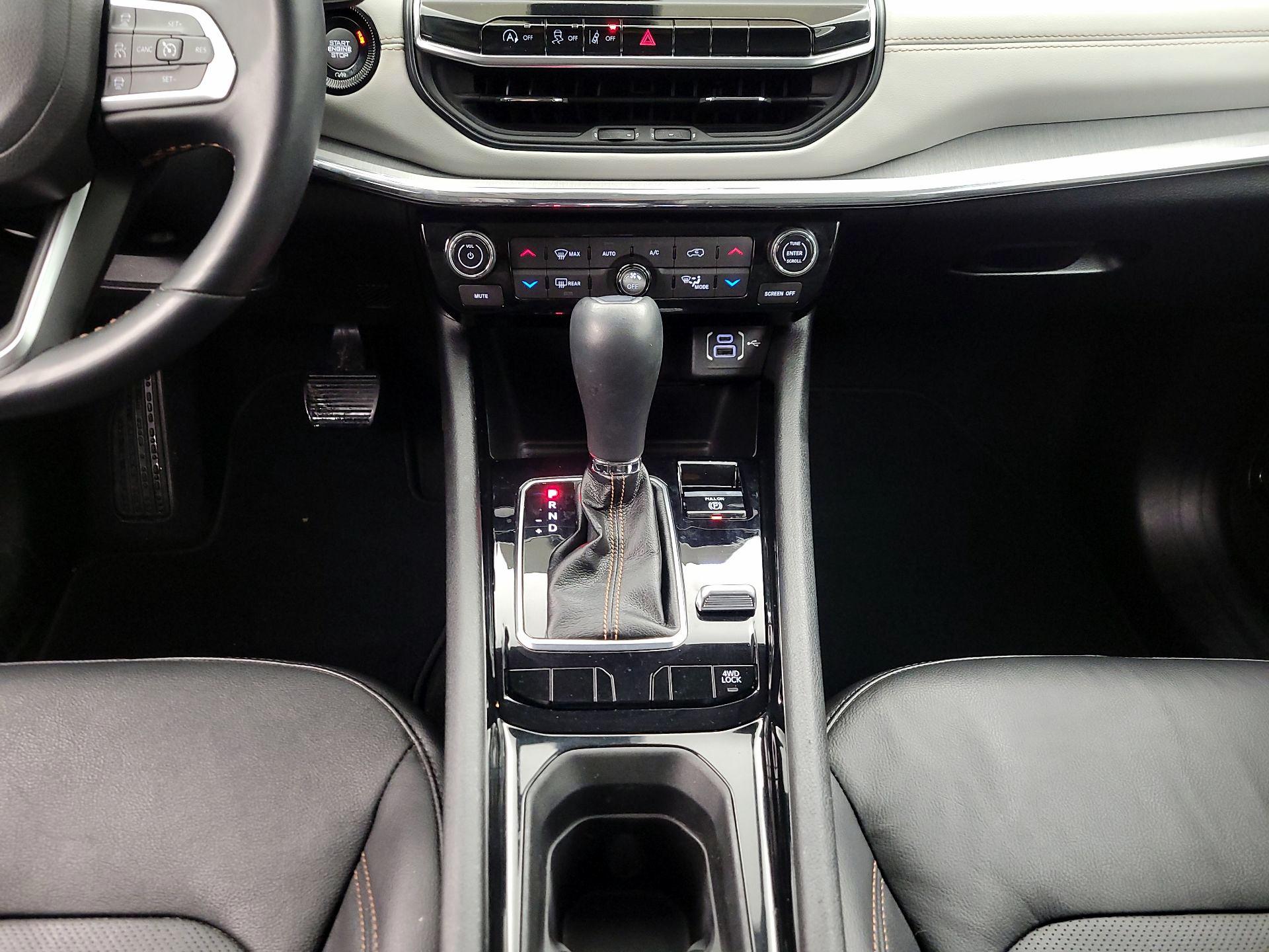 Thumbnail: 2022 Jeep Compass - 17