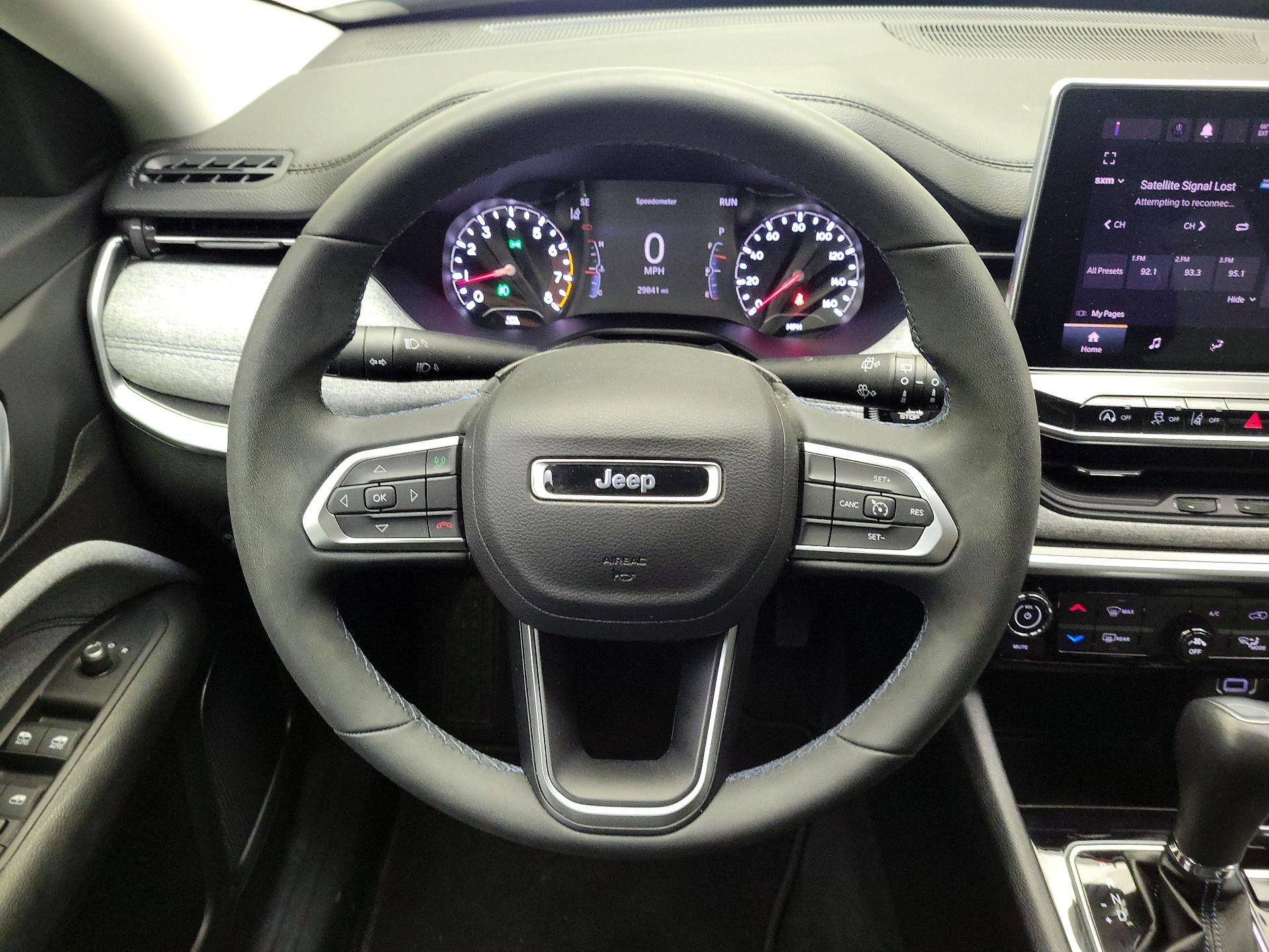 Thumbnail: 2022 Jeep Compass - 10