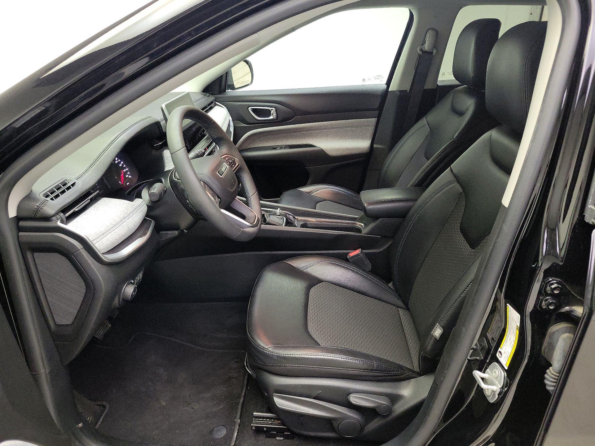 Thumbnail: 2022 Jeep Compass - 11