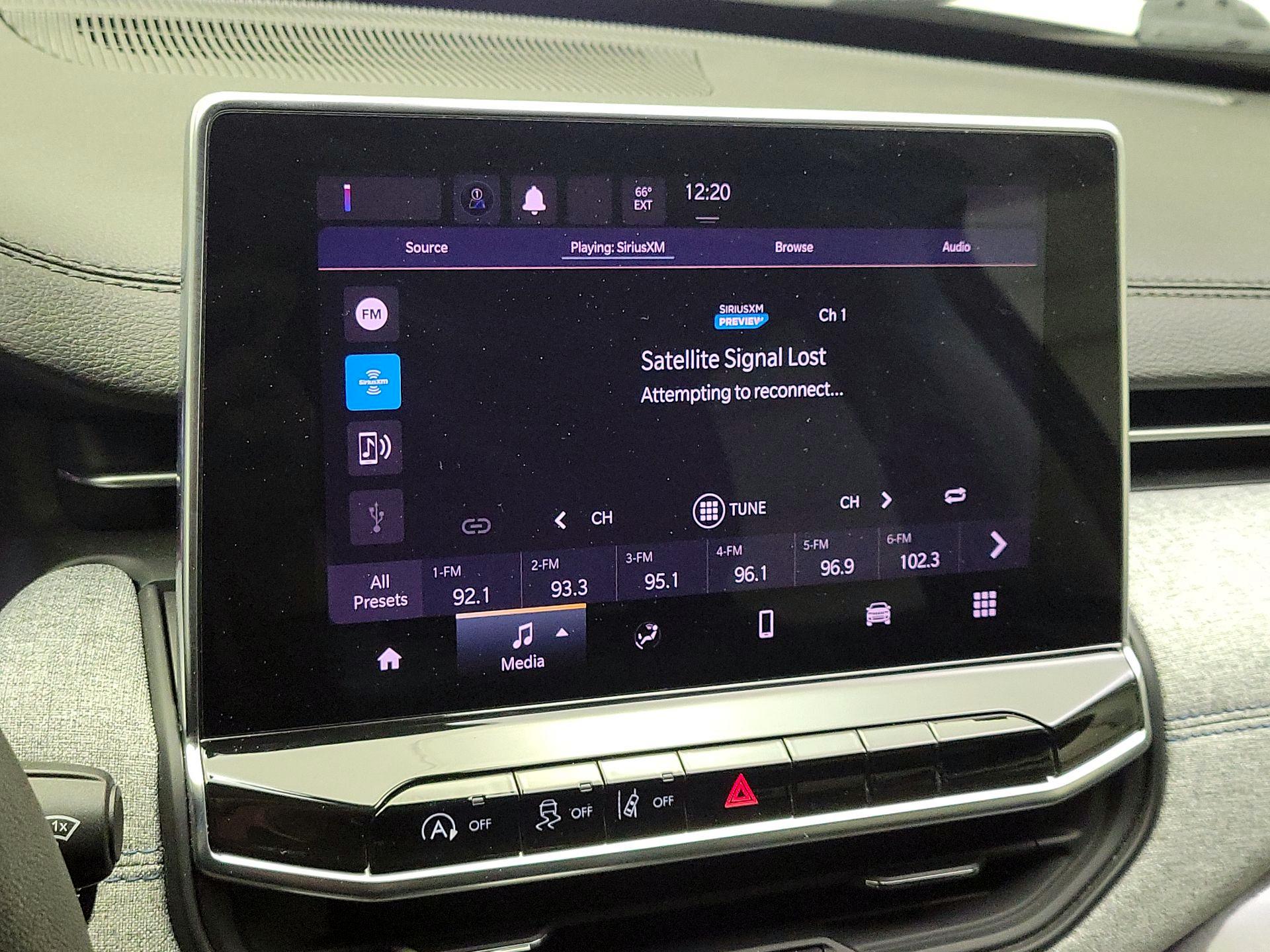 Thumbnail: 2022 Jeep Compass - 15