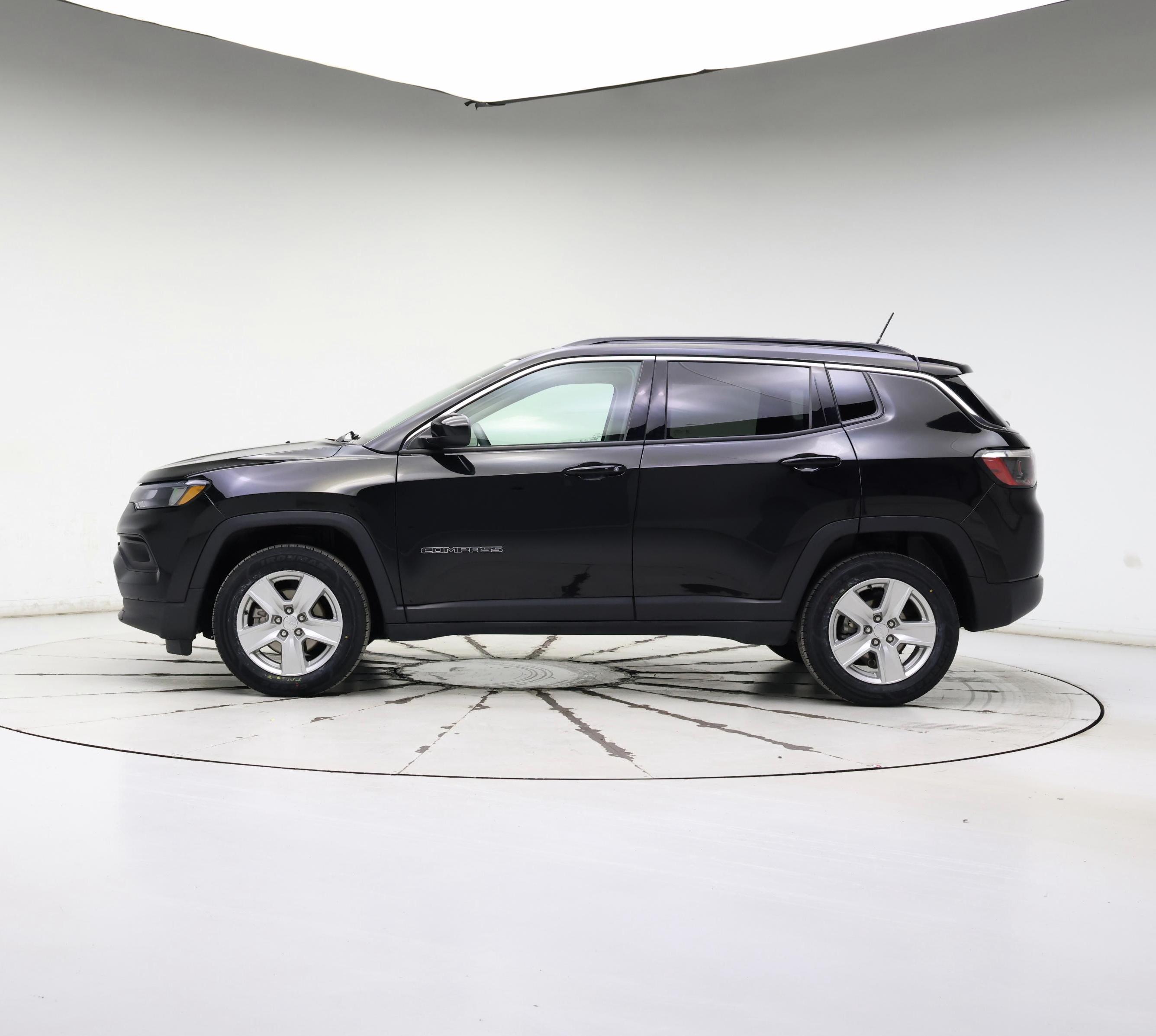 Thumbnail: 2022 Jeep Compass - 3