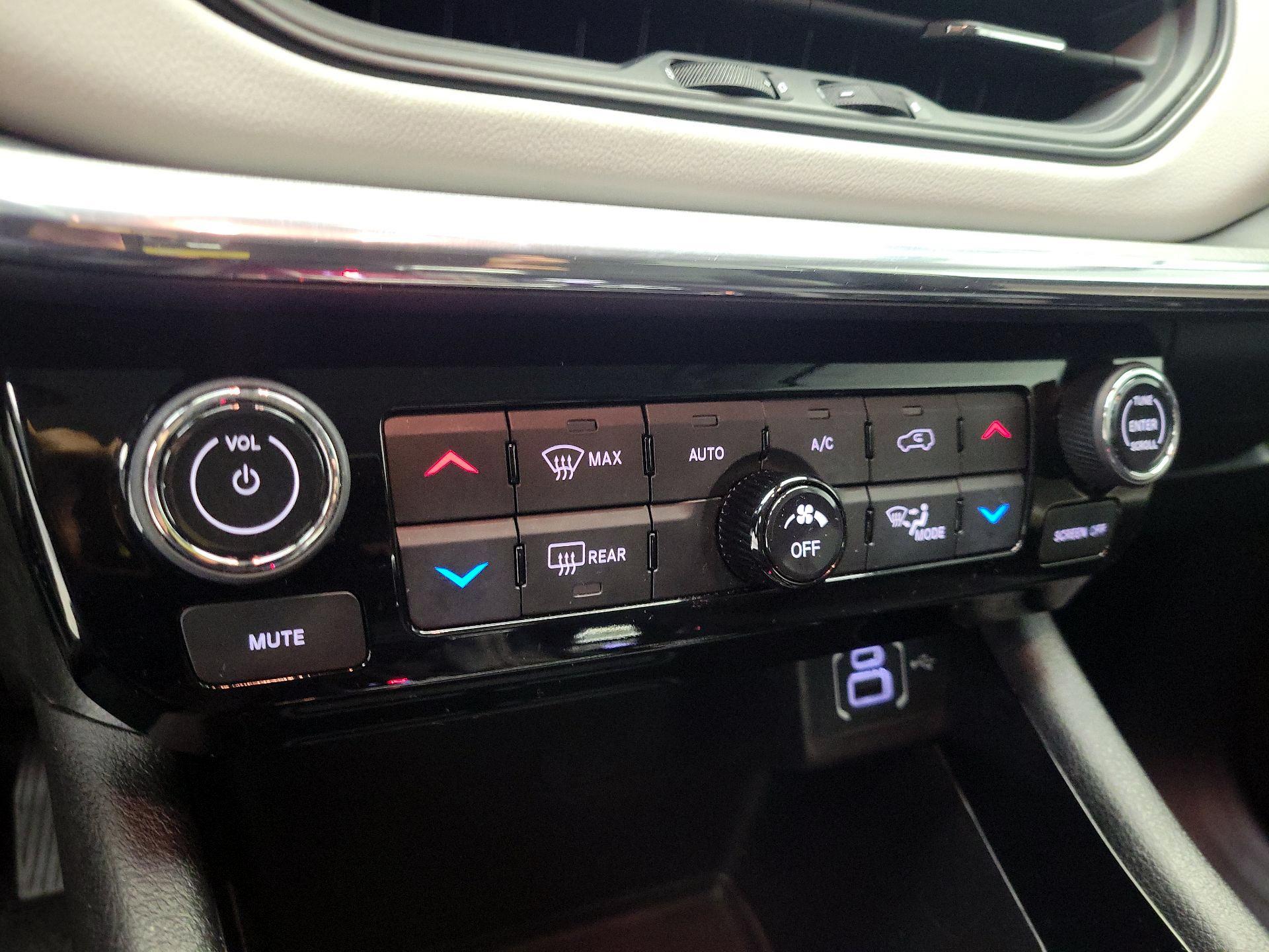 Thumbnail: 2022 Jeep Compass - 15