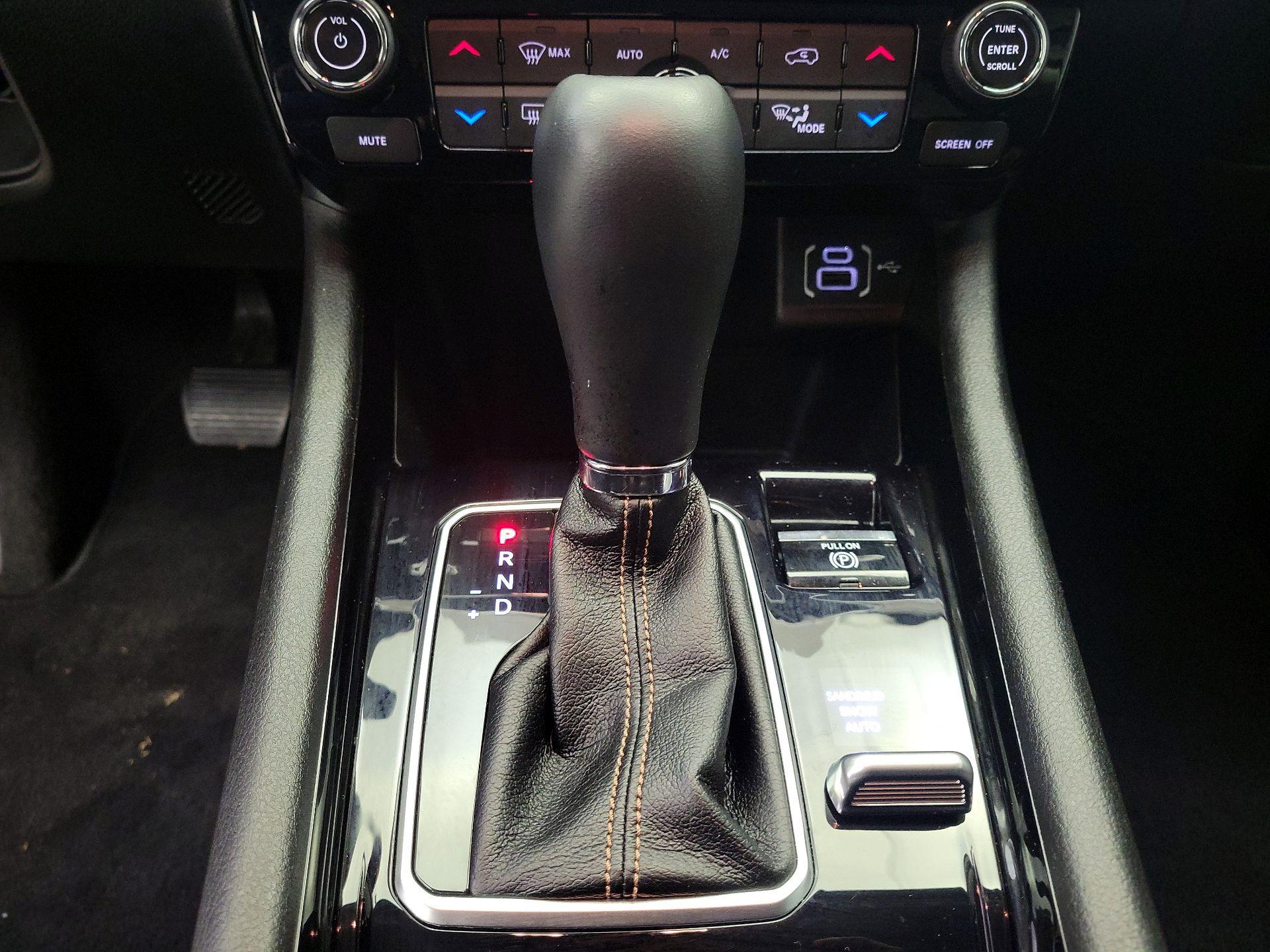 Thumbnail: 2022 Jeep Compass - 16