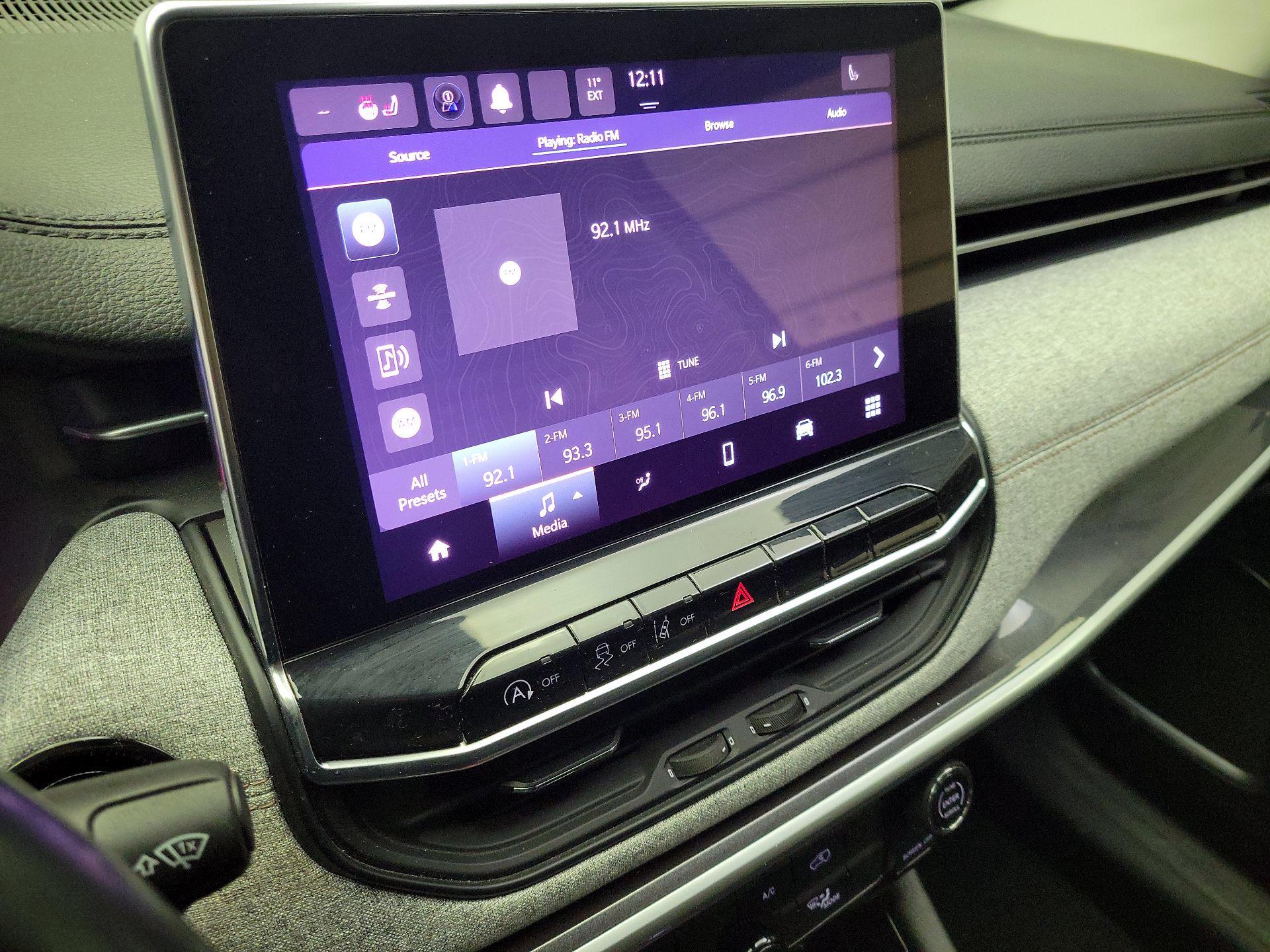 Thumbnail: 2022 Jeep Compass - 15