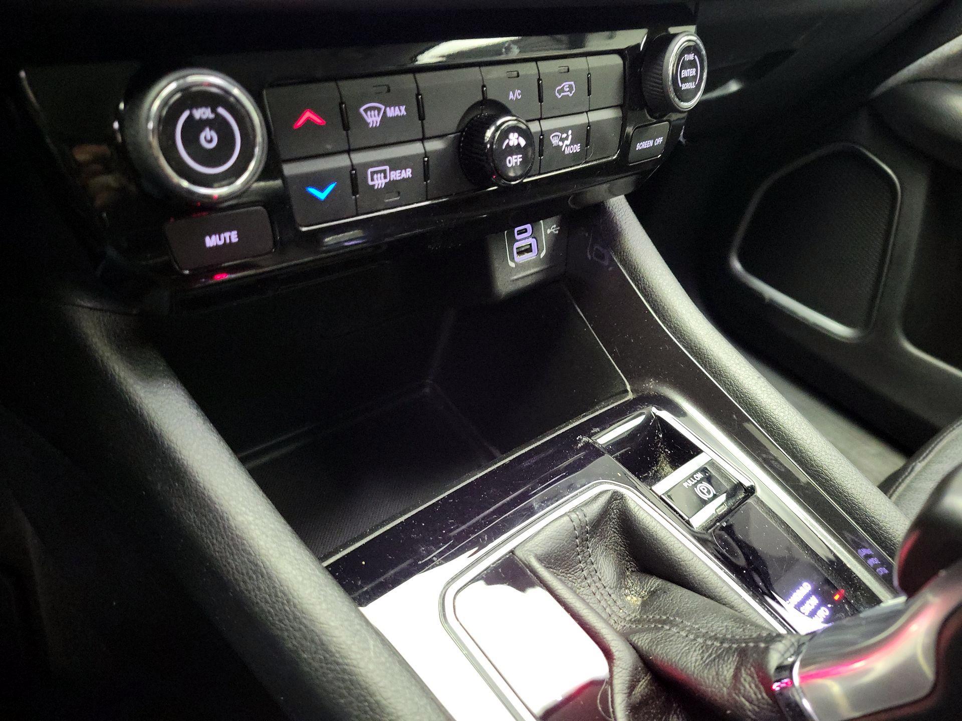 Thumbnail: 2022 Jeep Compass - 16