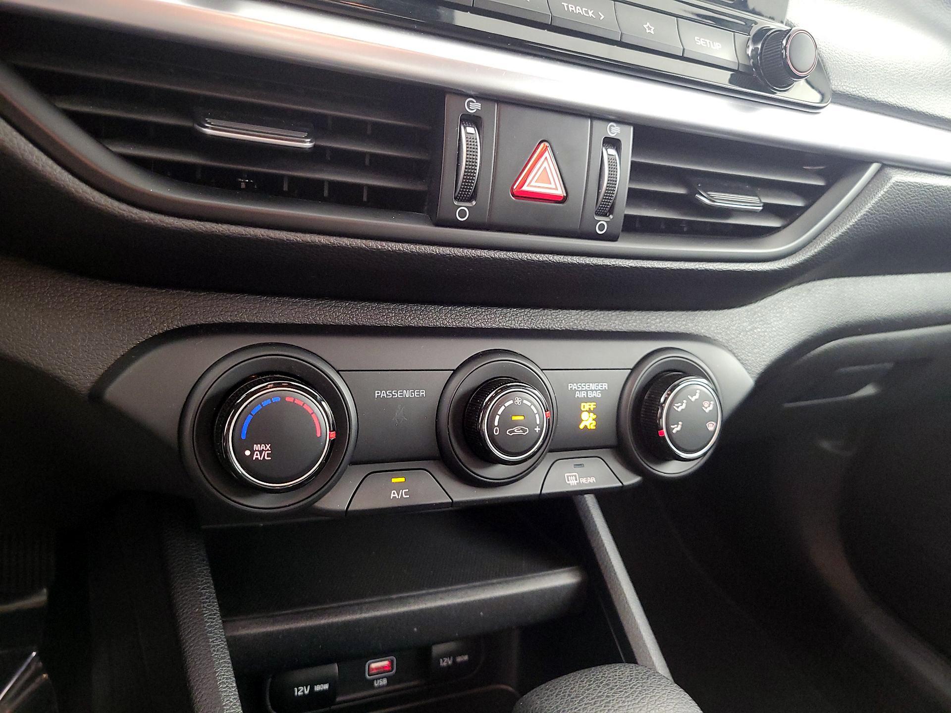 Thumbnail: 2023 Kia Forte - 16