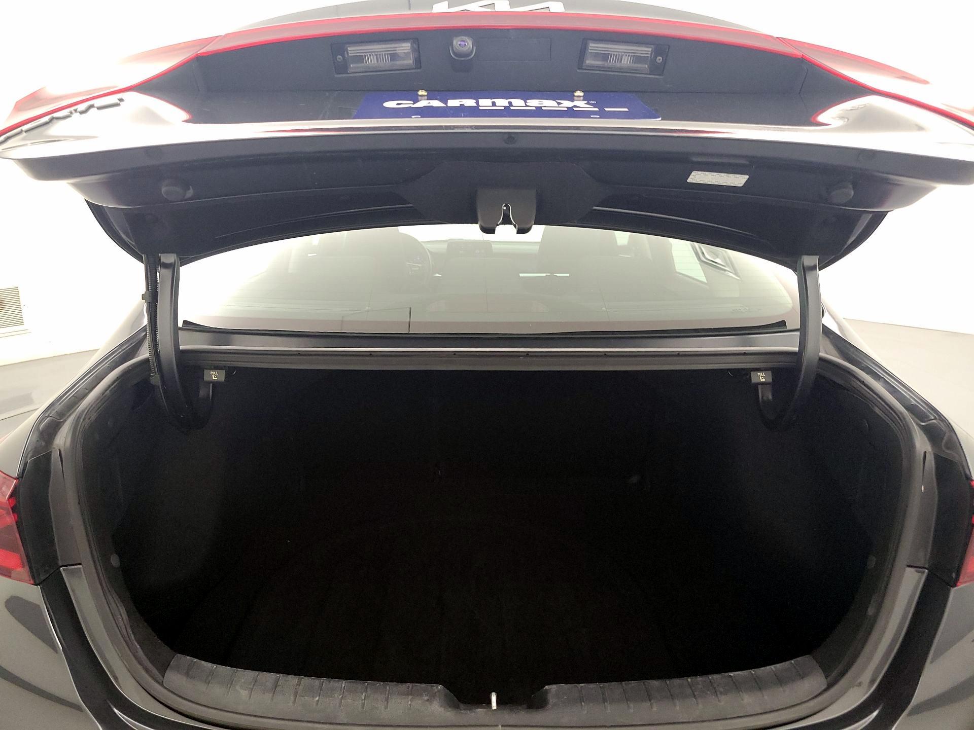 Thumbnail: 2023 Kia Forte - 20