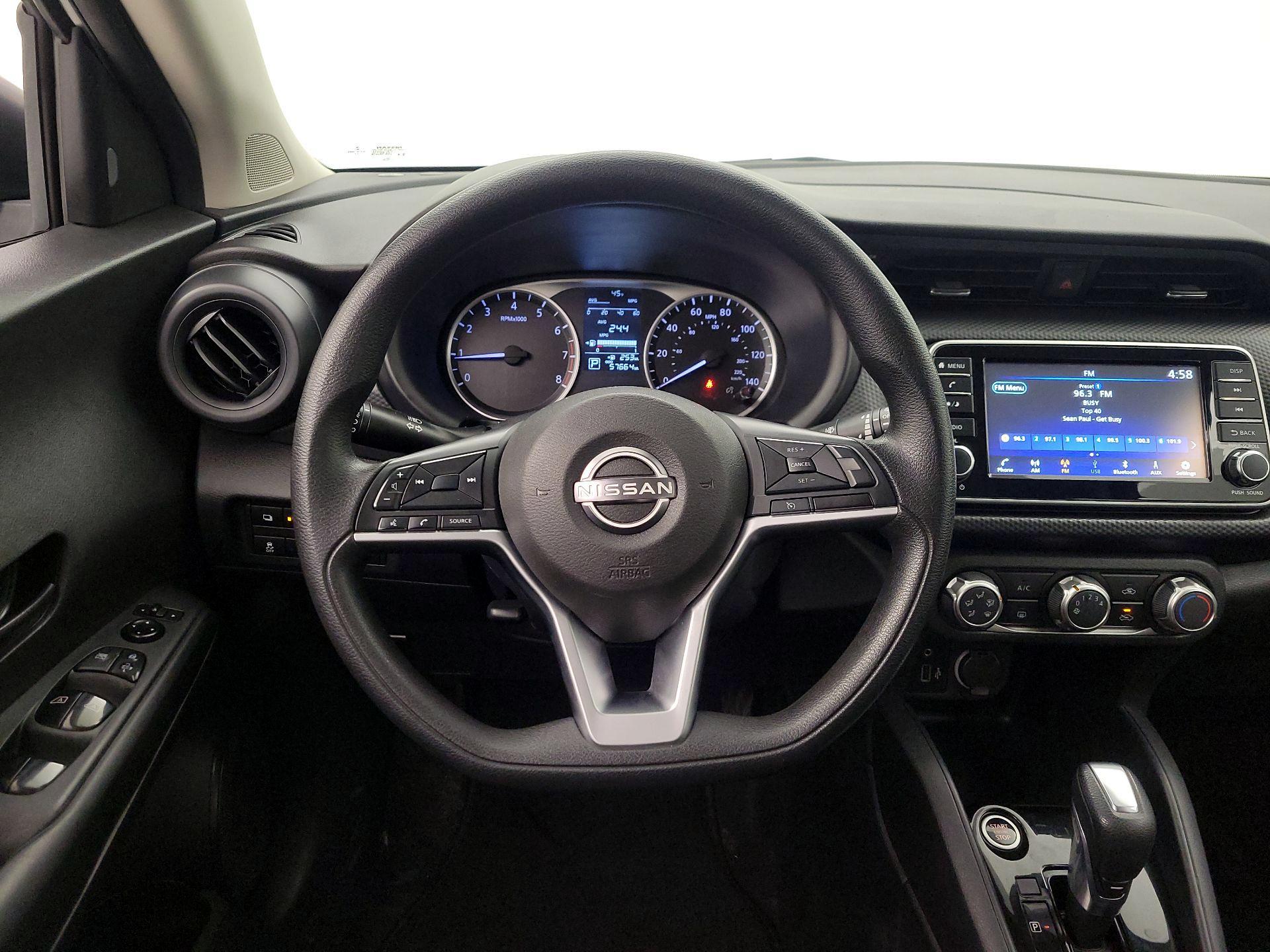 Thumbnail: 2022 Nissan Kicks - 10