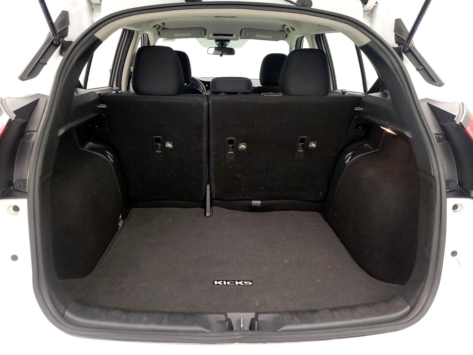 Thumbnail: 2022 Nissan Kicks - 20