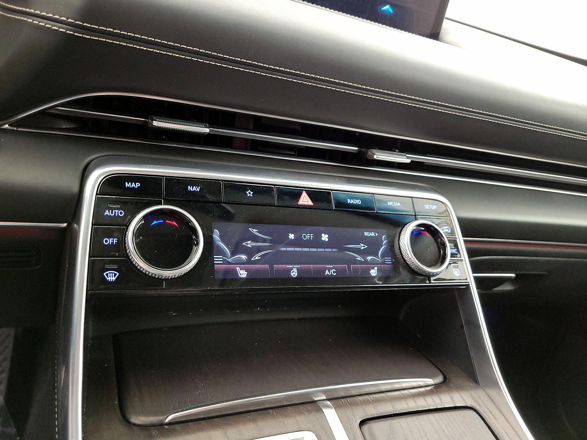 Thumbnail: 2024 Genesis GV80 - 17