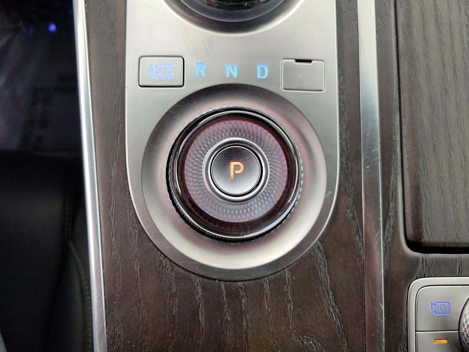 Thumbnail: 2024 Genesis GV80 - 18