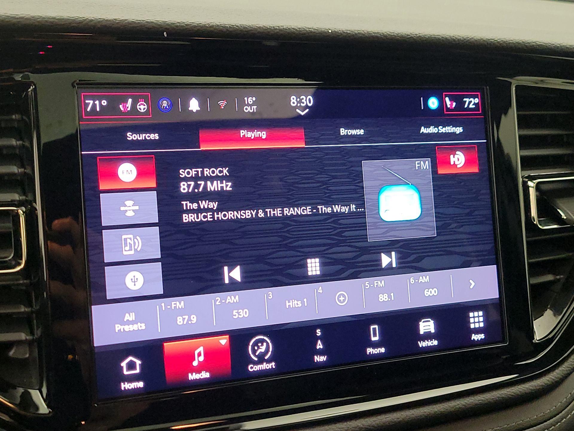 Thumbnail: 2022 Dodge Durango - 16