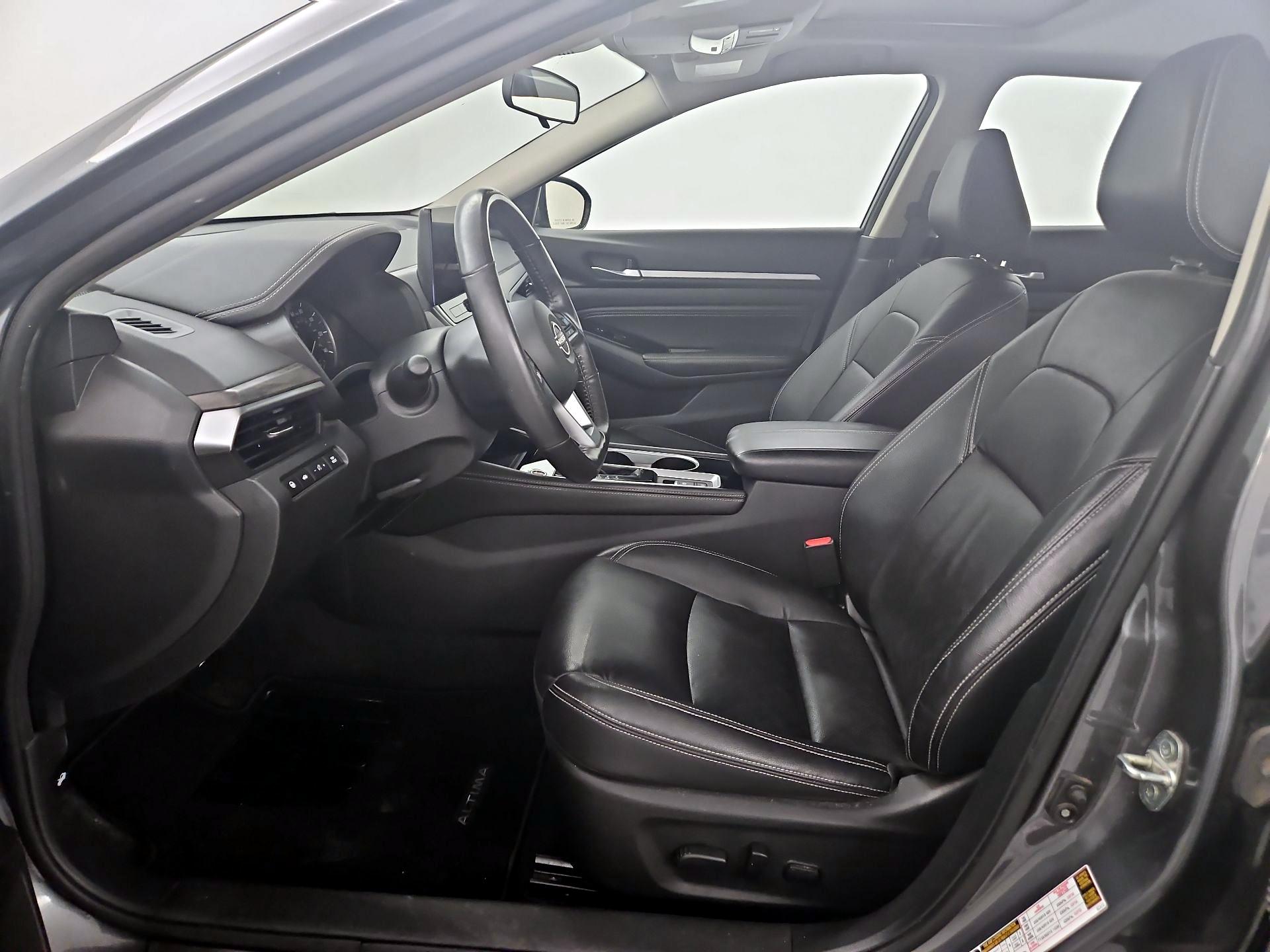 Thumbnail: 2023 Nissan Altima - 11