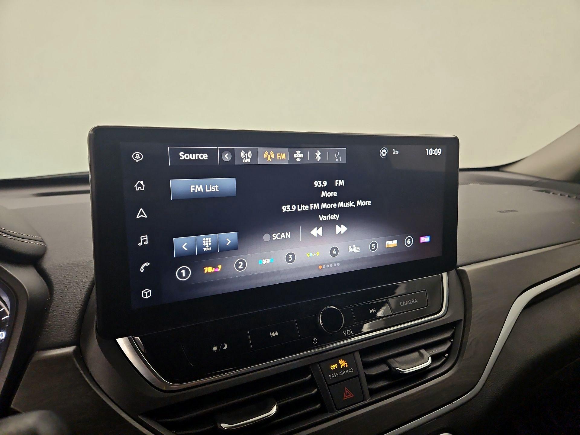 Thumbnail: 2023 Nissan Altima - 16