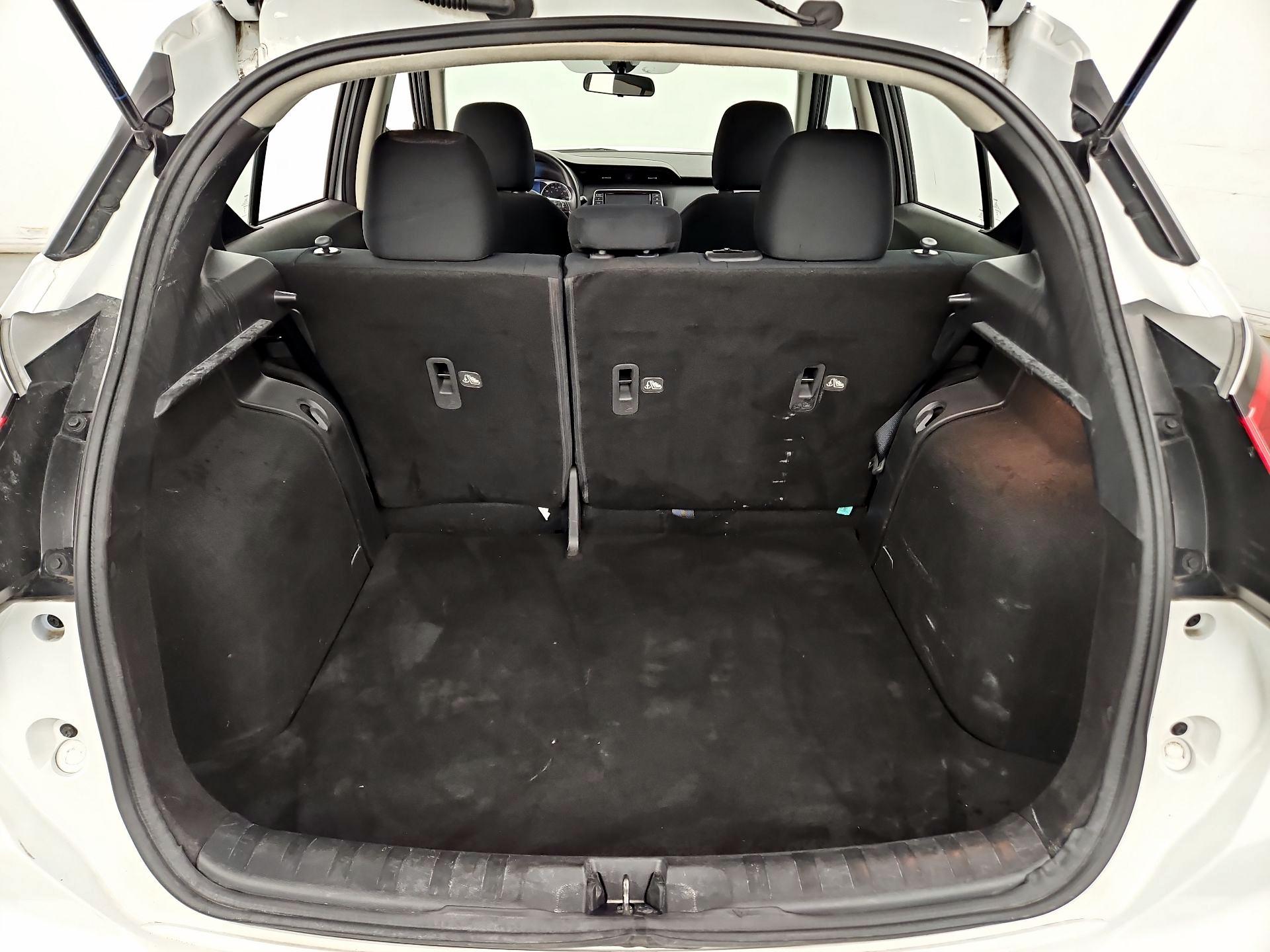 Thumbnail: 2023 Nissan Kicks - 20