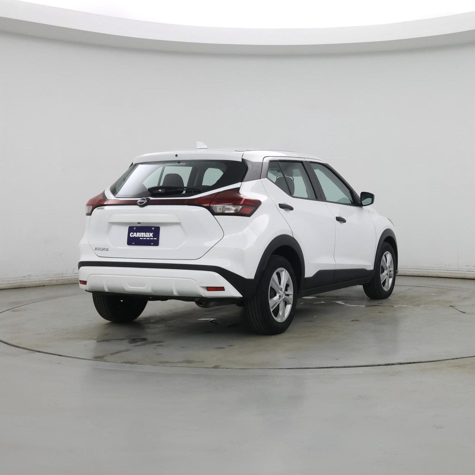 Thumbnail: 2023 Nissan Kicks - 8