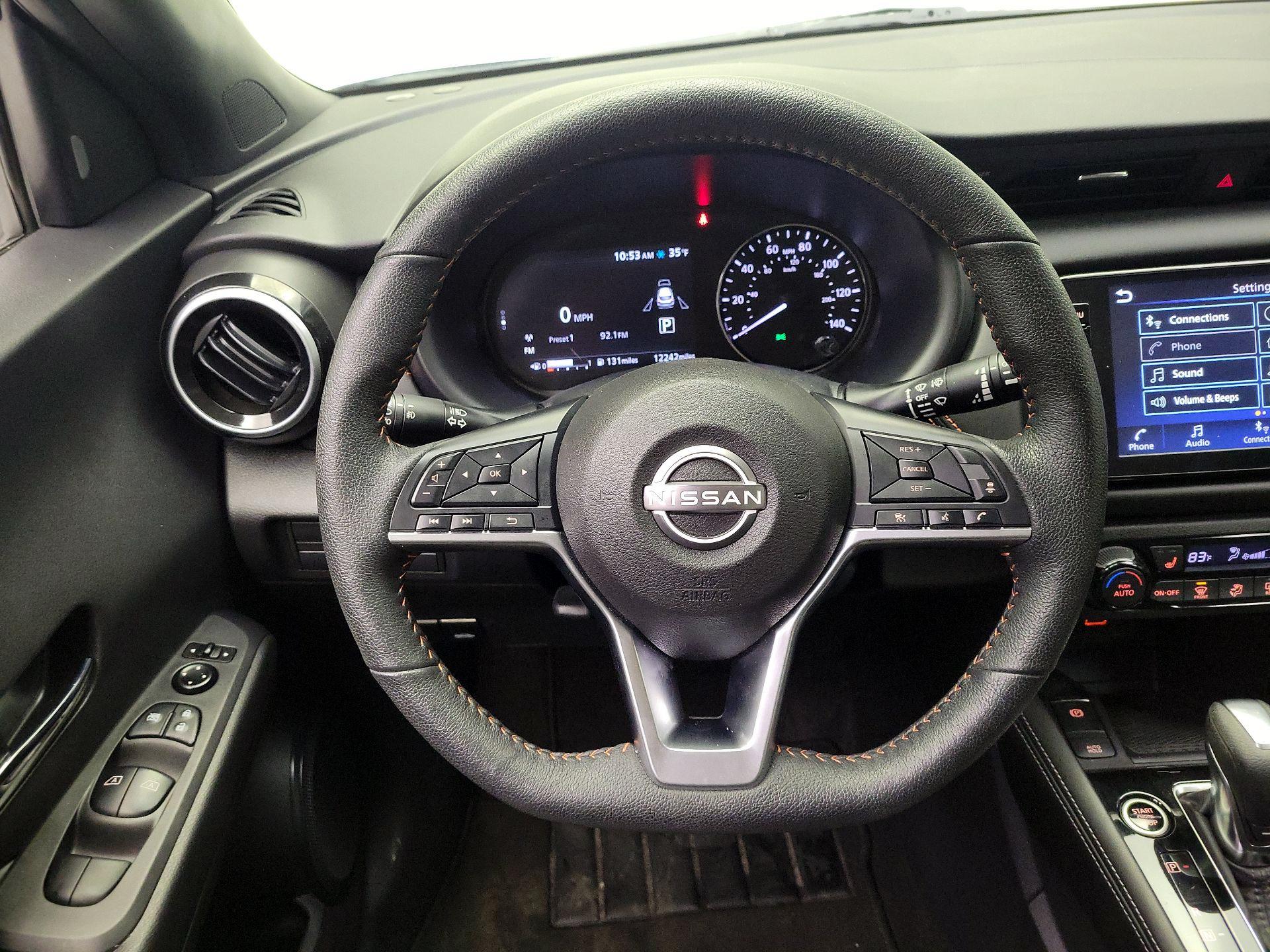 Thumbnail: 2023 Nissan Kicks - 10