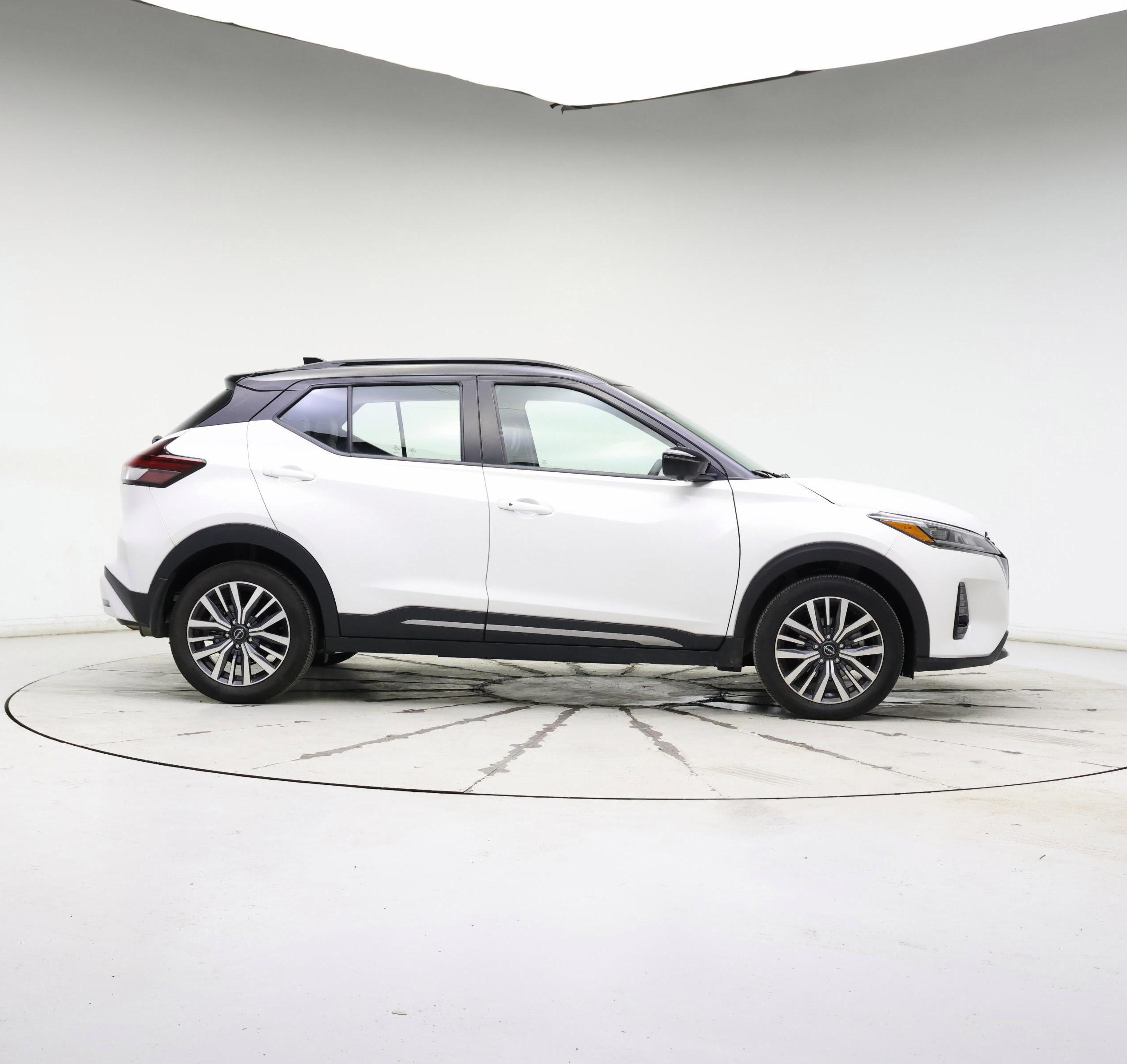 Thumbnail: 2023 Nissan Kicks - 7